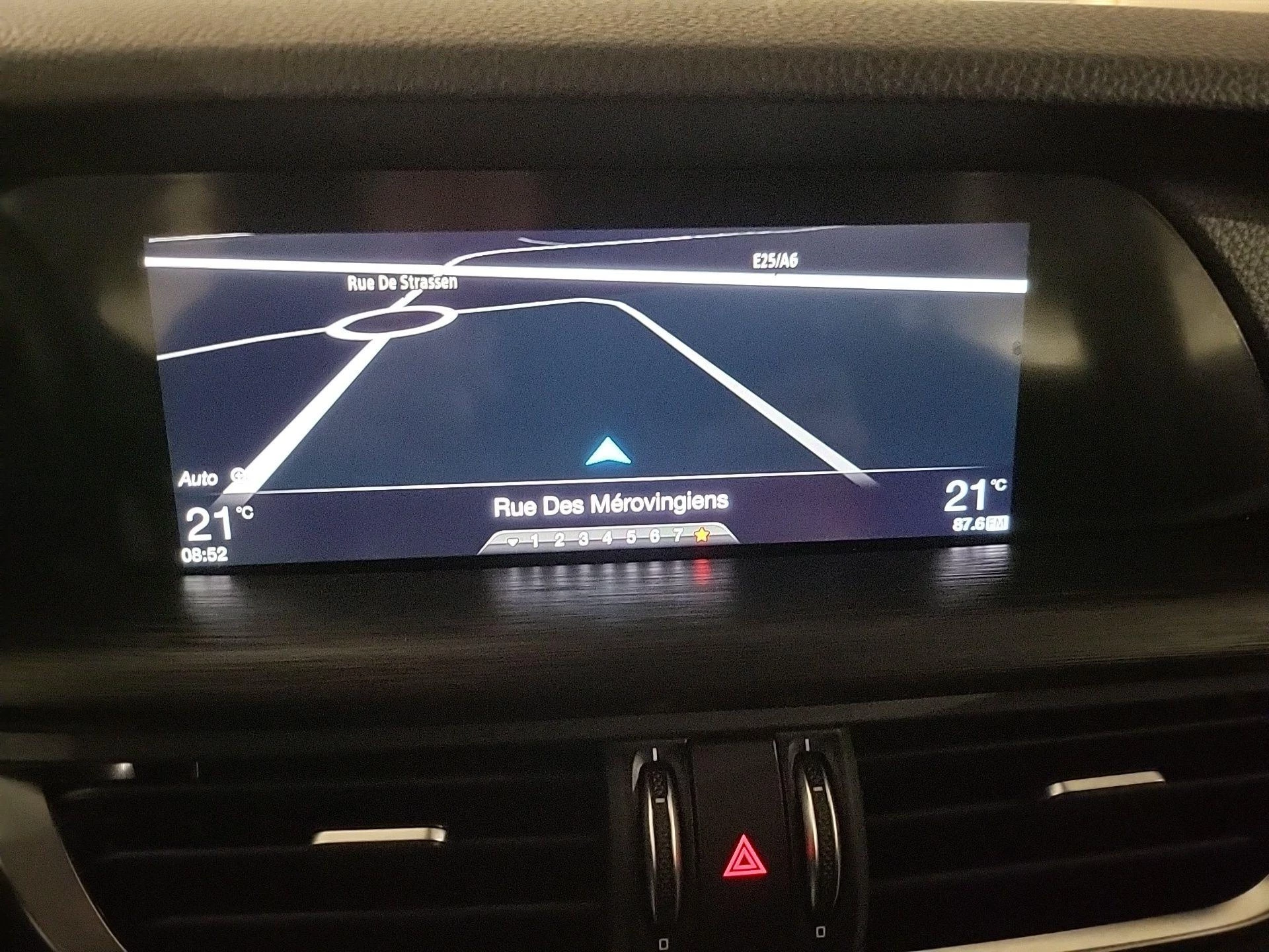 Alfa Romeo-Stelvio-image-13