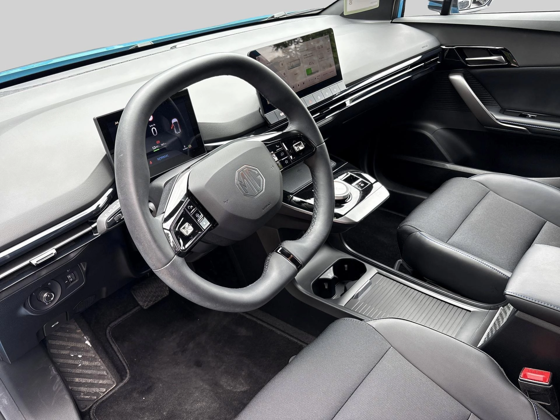 MG MG4 64 kWh Luxury