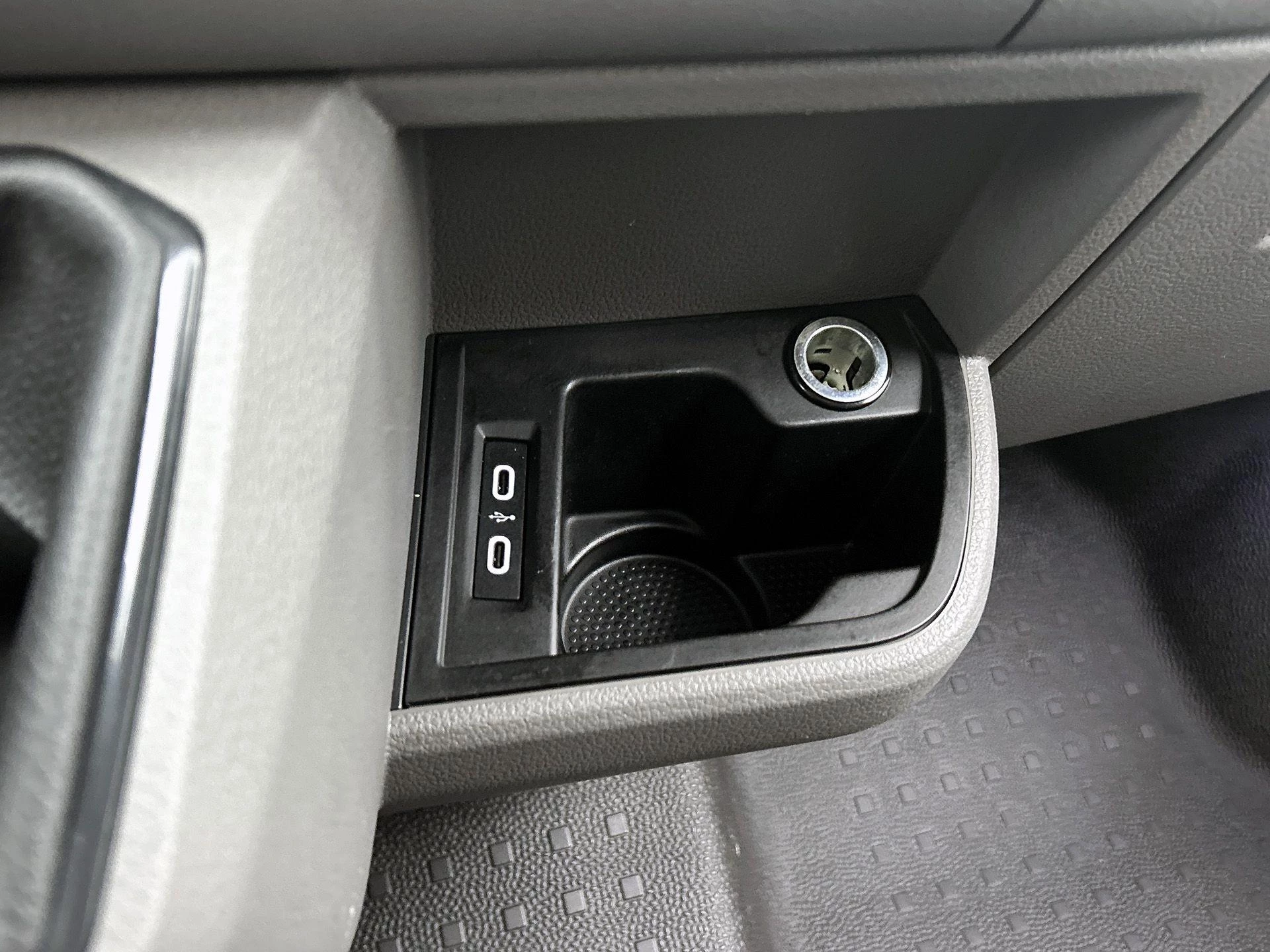 Volkswagen Transporter 2.0 TDI L2H1 Comfortline 110PK