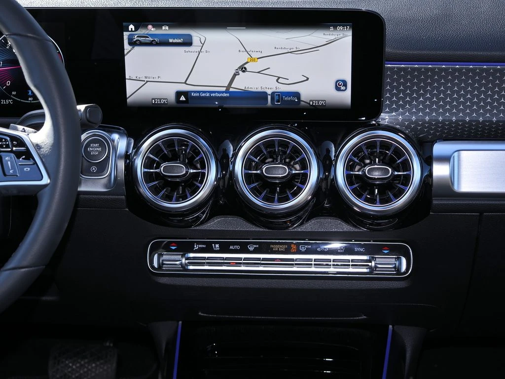 Mercedes-Benz-GLB 200 d-image-10
