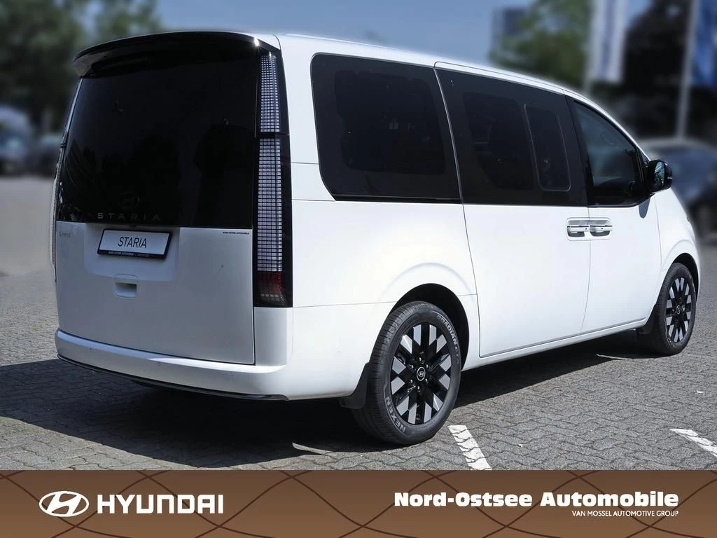 Hyundai Staria HEV 7-Sitzer Signature Panoramadach