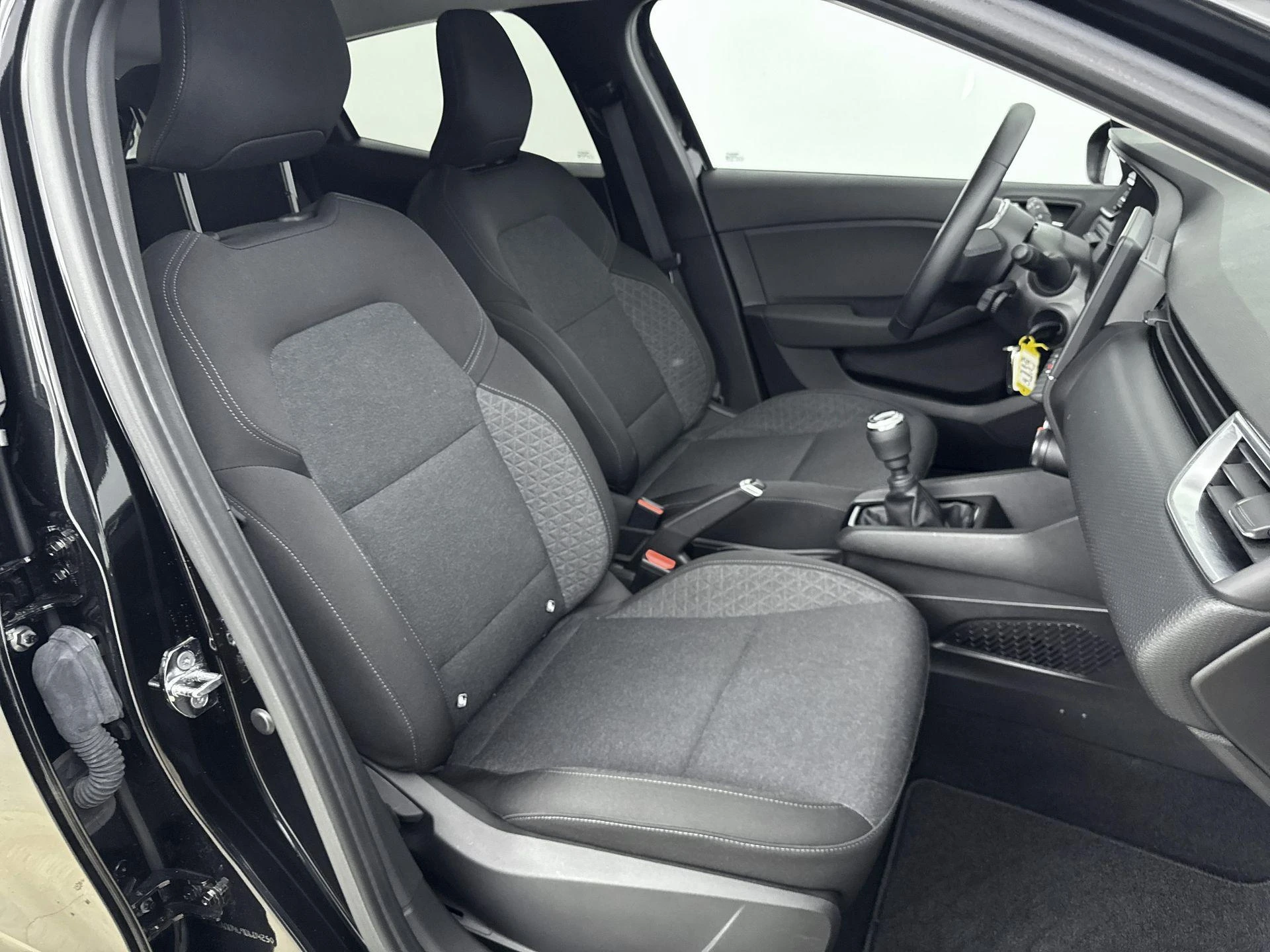 Renault-Clio-image-9