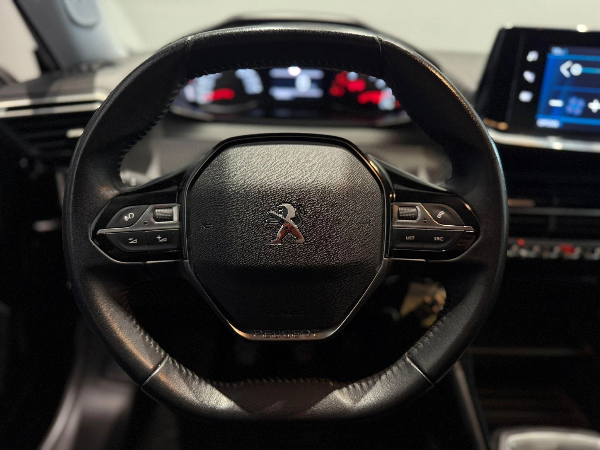 Peugeot-2008-image-16