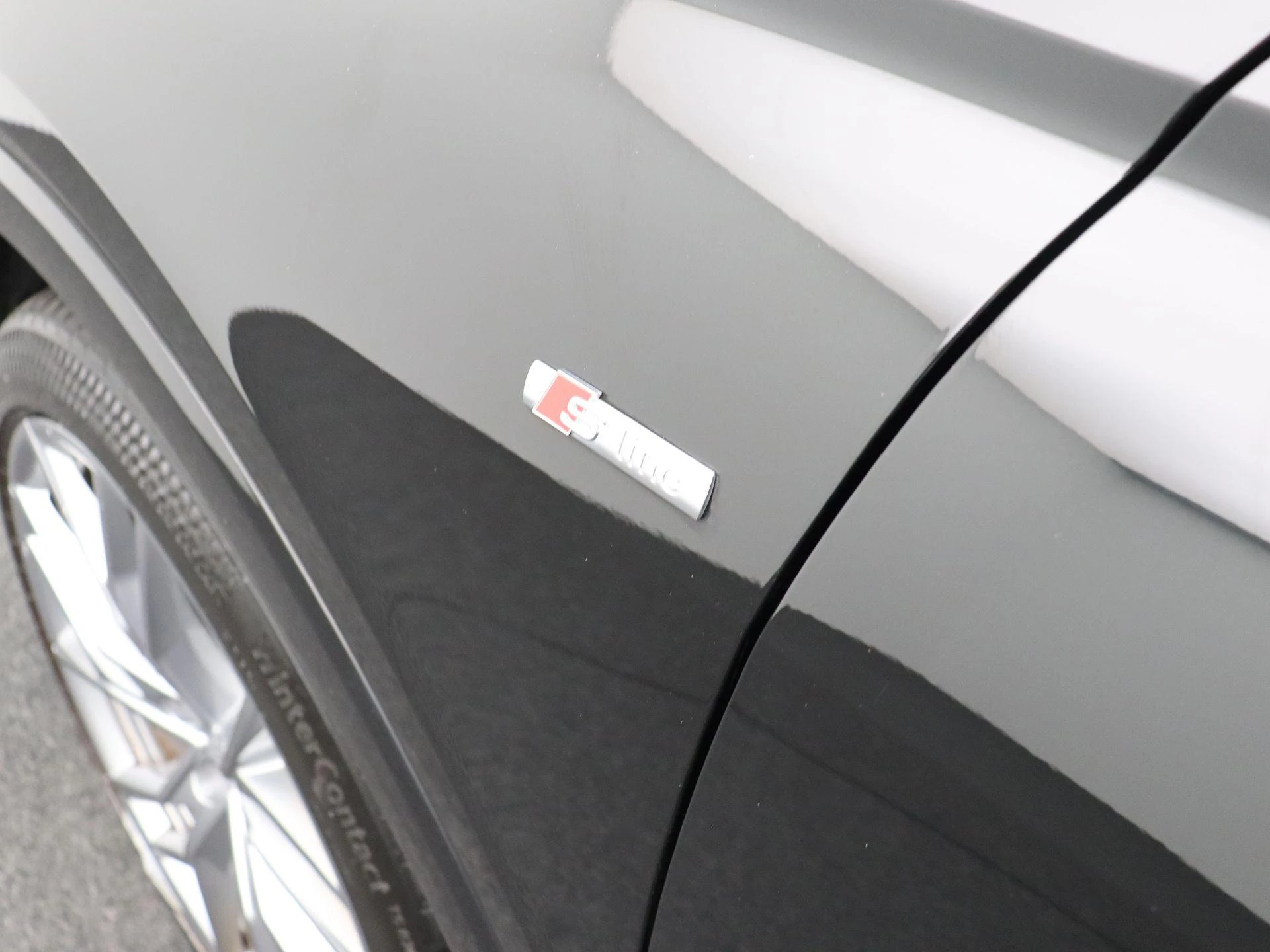 Audi-Q4 Sportback e-tron-image-8