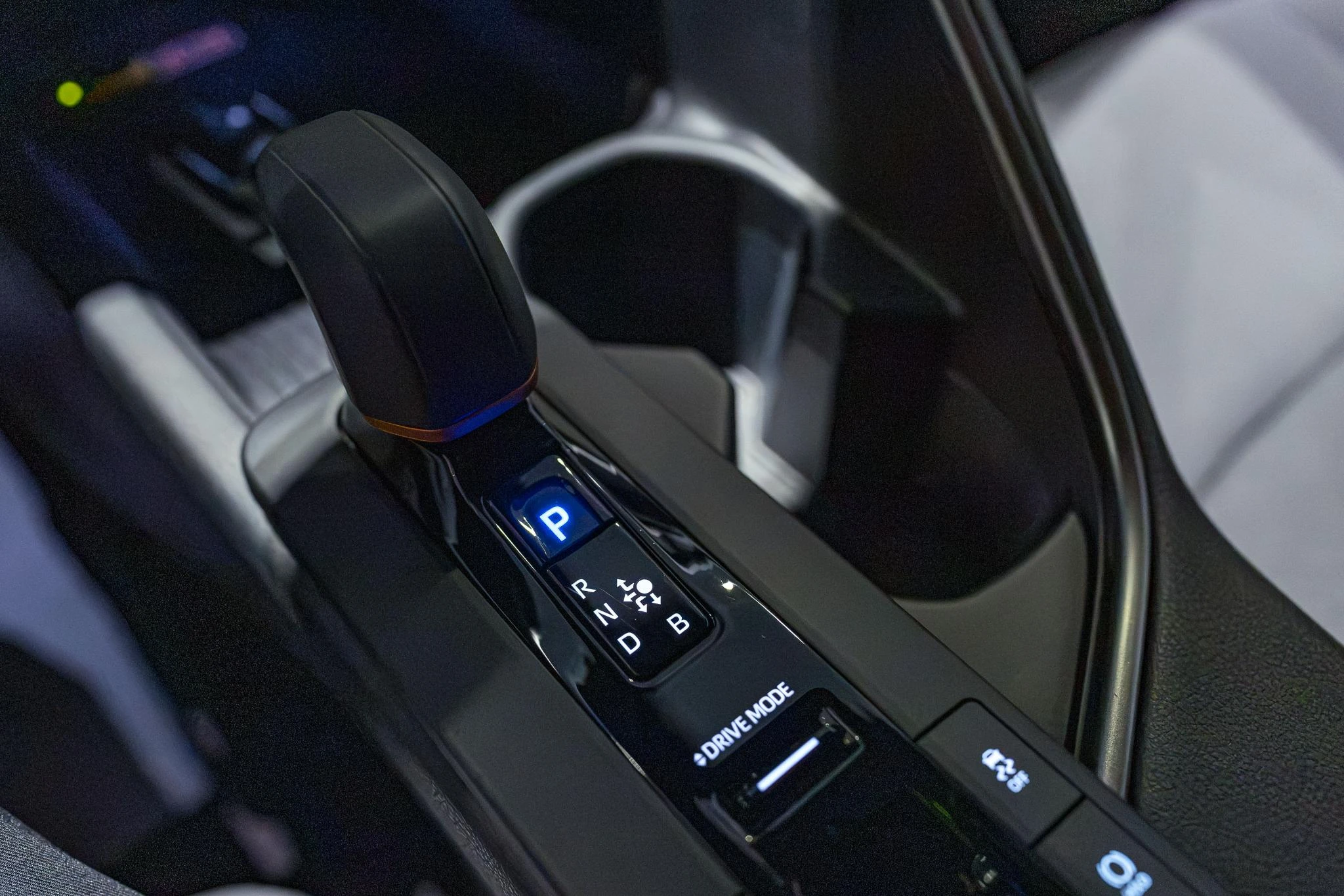 Toyota-C-HR-image-30