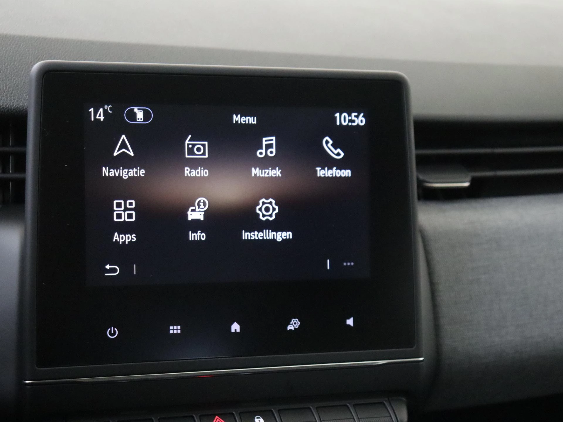 Renault-Clio-image-19