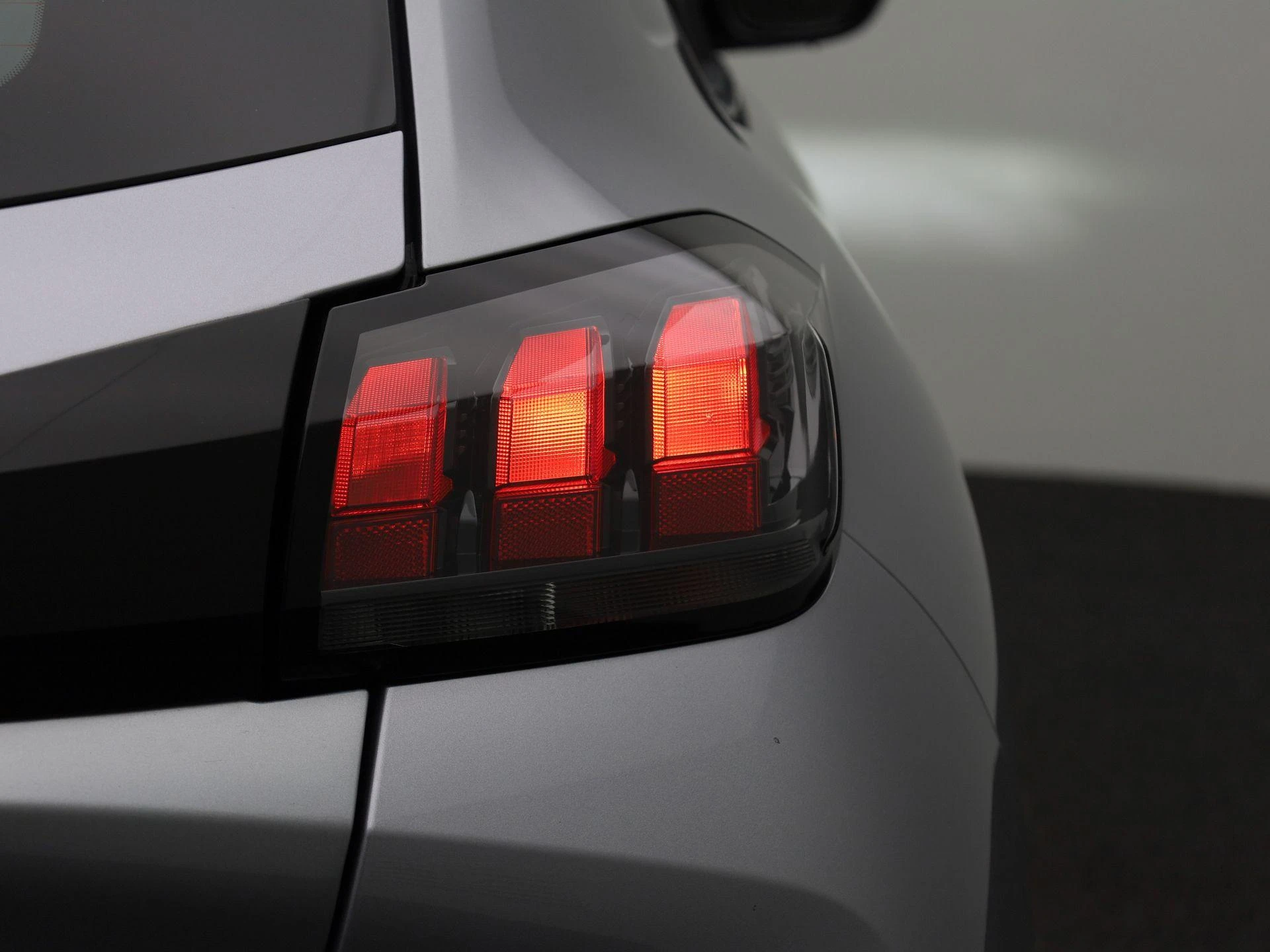 Peugeot-208-image-31