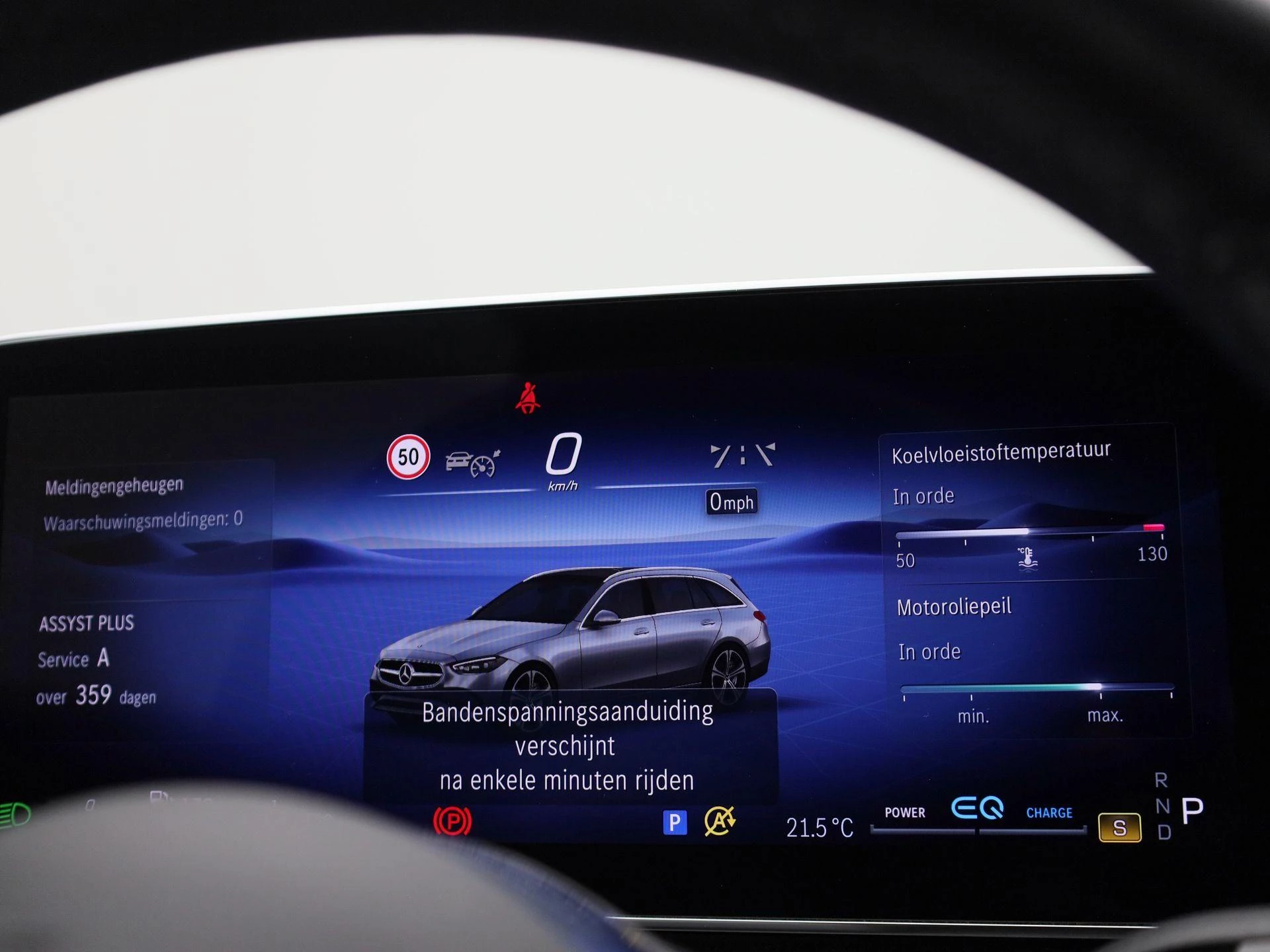 Mercedes-Benz-C-Klasse-image-22