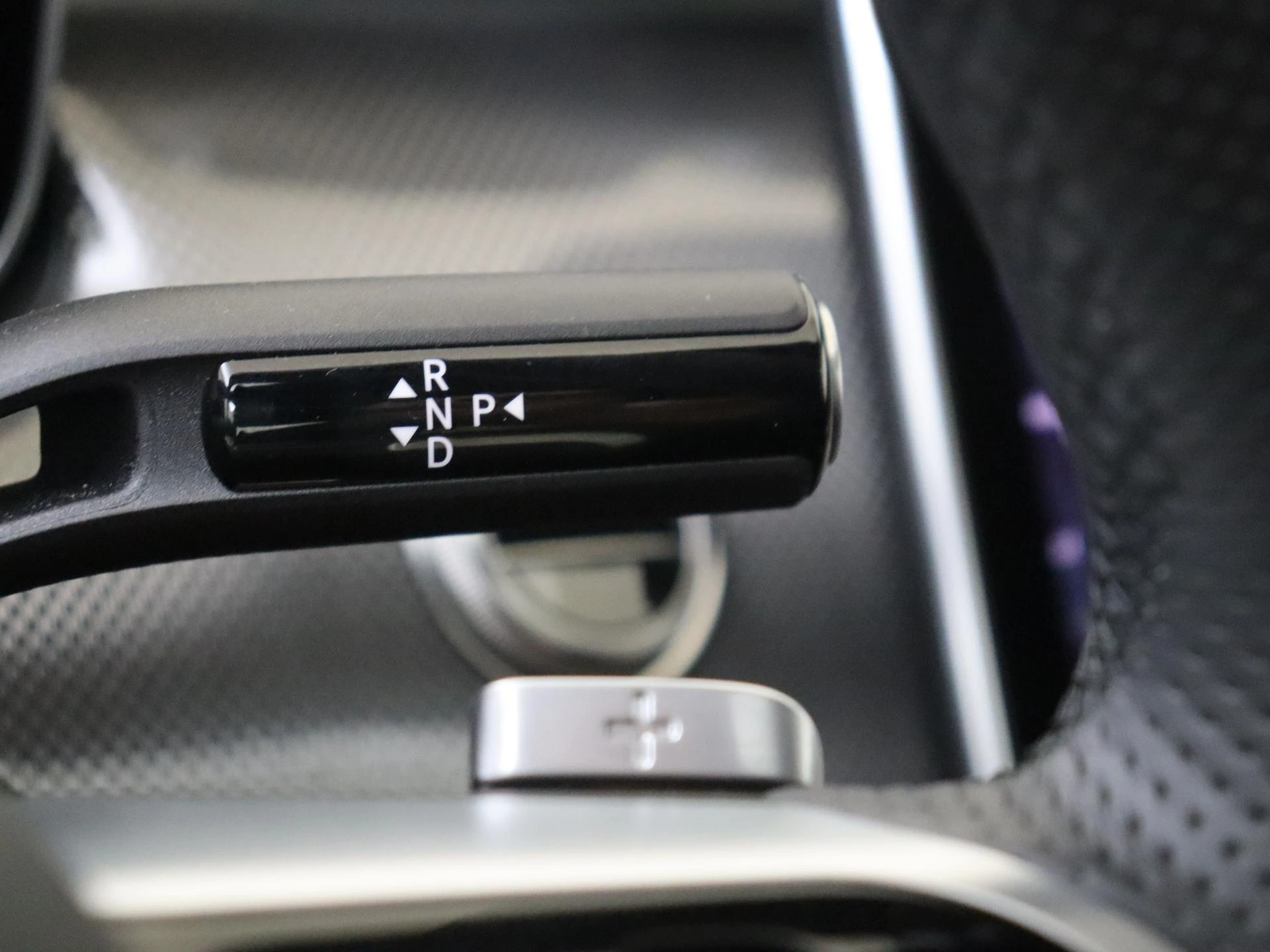 Mercedes-Benz-C-Klasse-image-14
