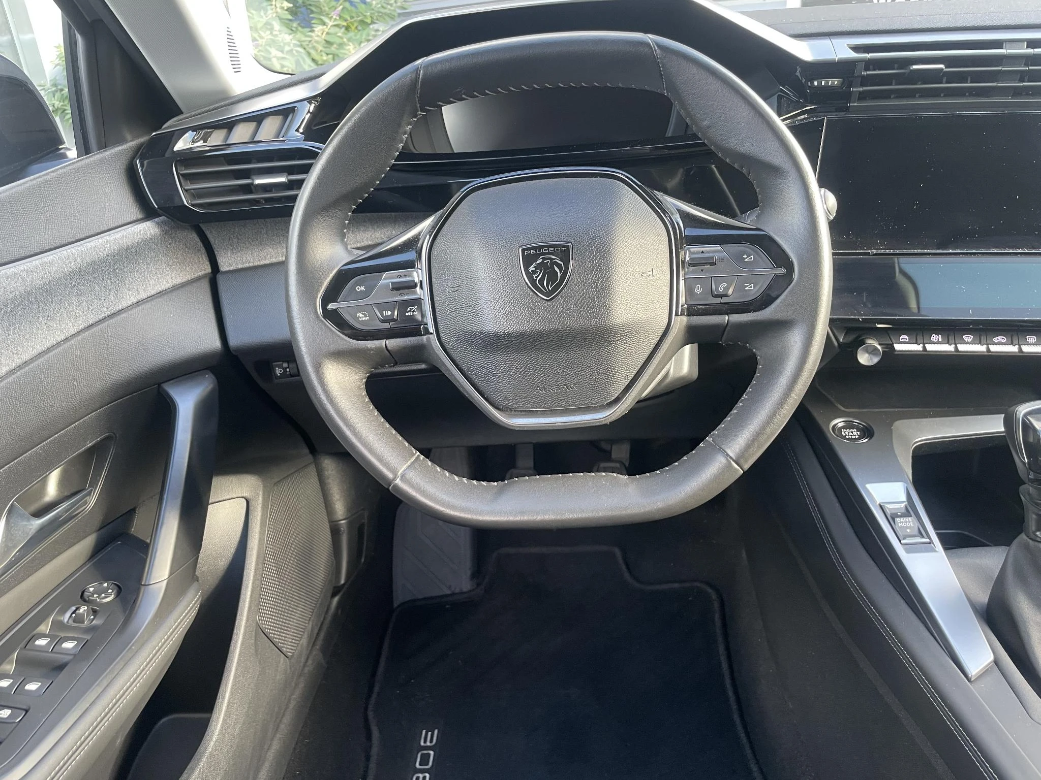 Peugeot-308-image-8