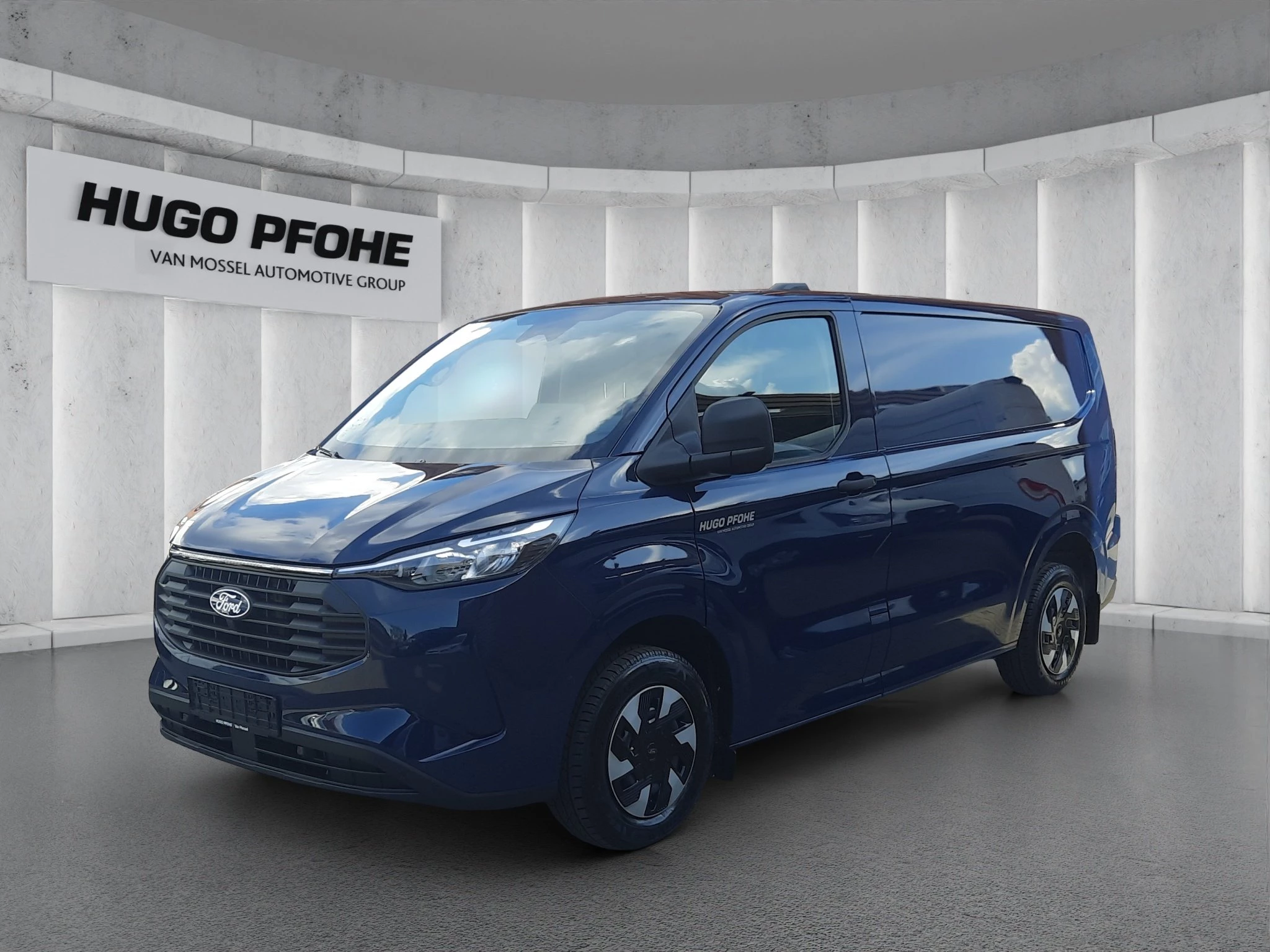Ford-Transit Custom-image-0