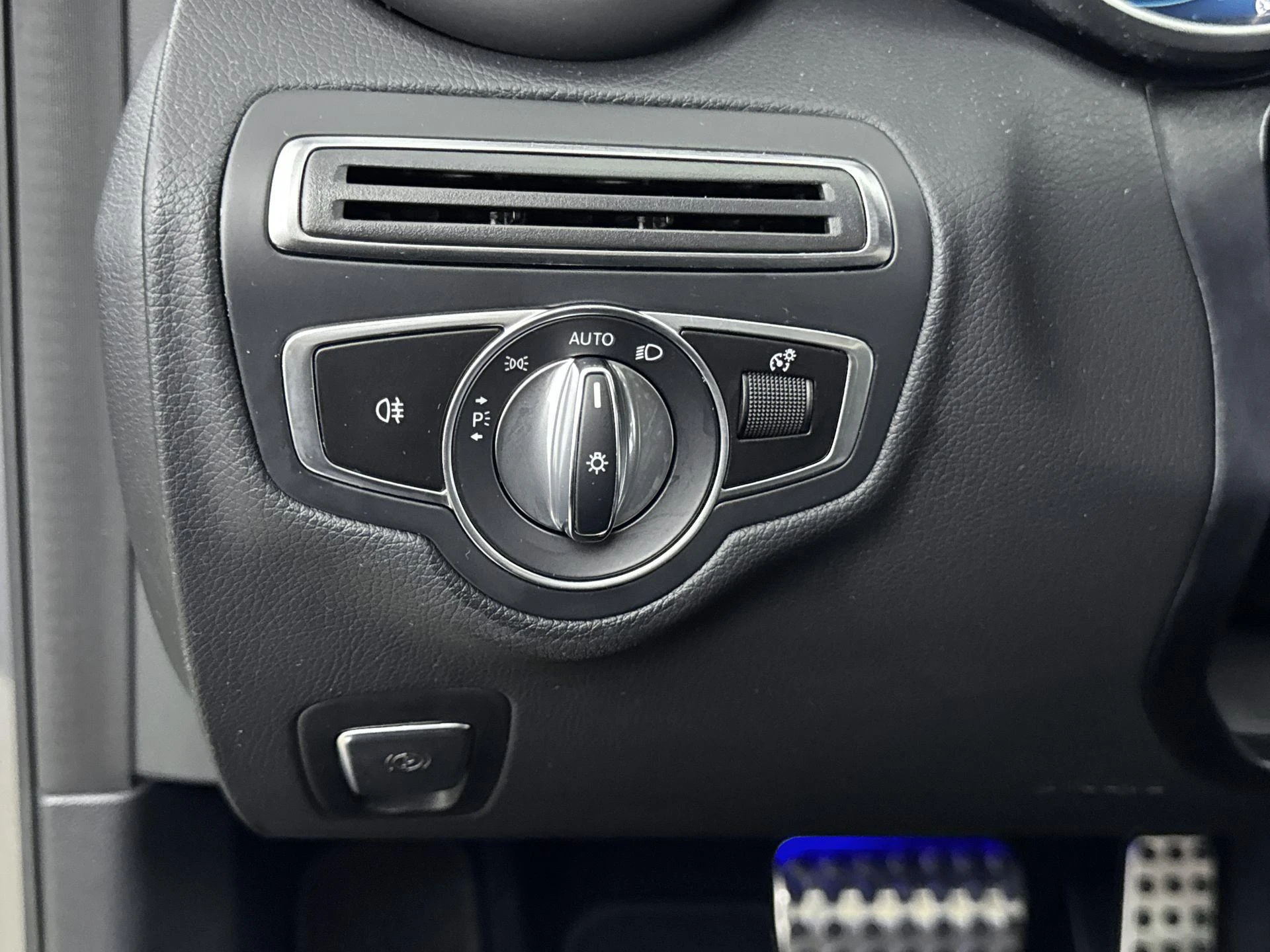 Mercedes-Benz-C-Klasse-image-22