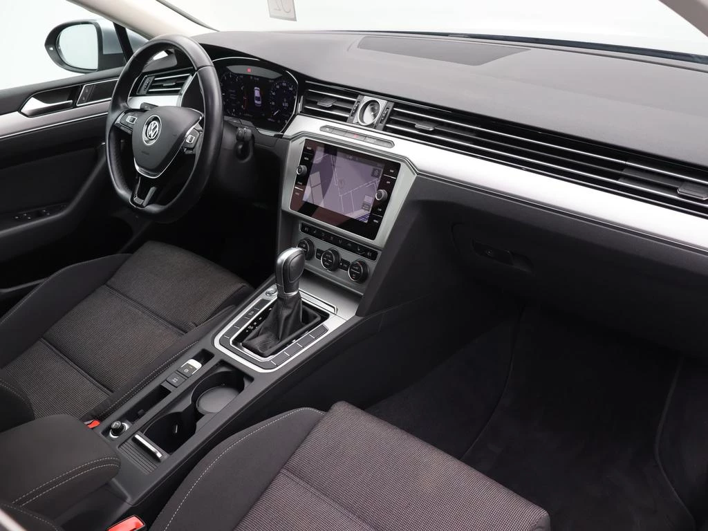 Volkswagen Passat Passat Comfortline 1.5TSI *AUTOMAAT*VIRTUAL COCKPIT*TREKHAAK*NAVI*PDC*ACC*...9