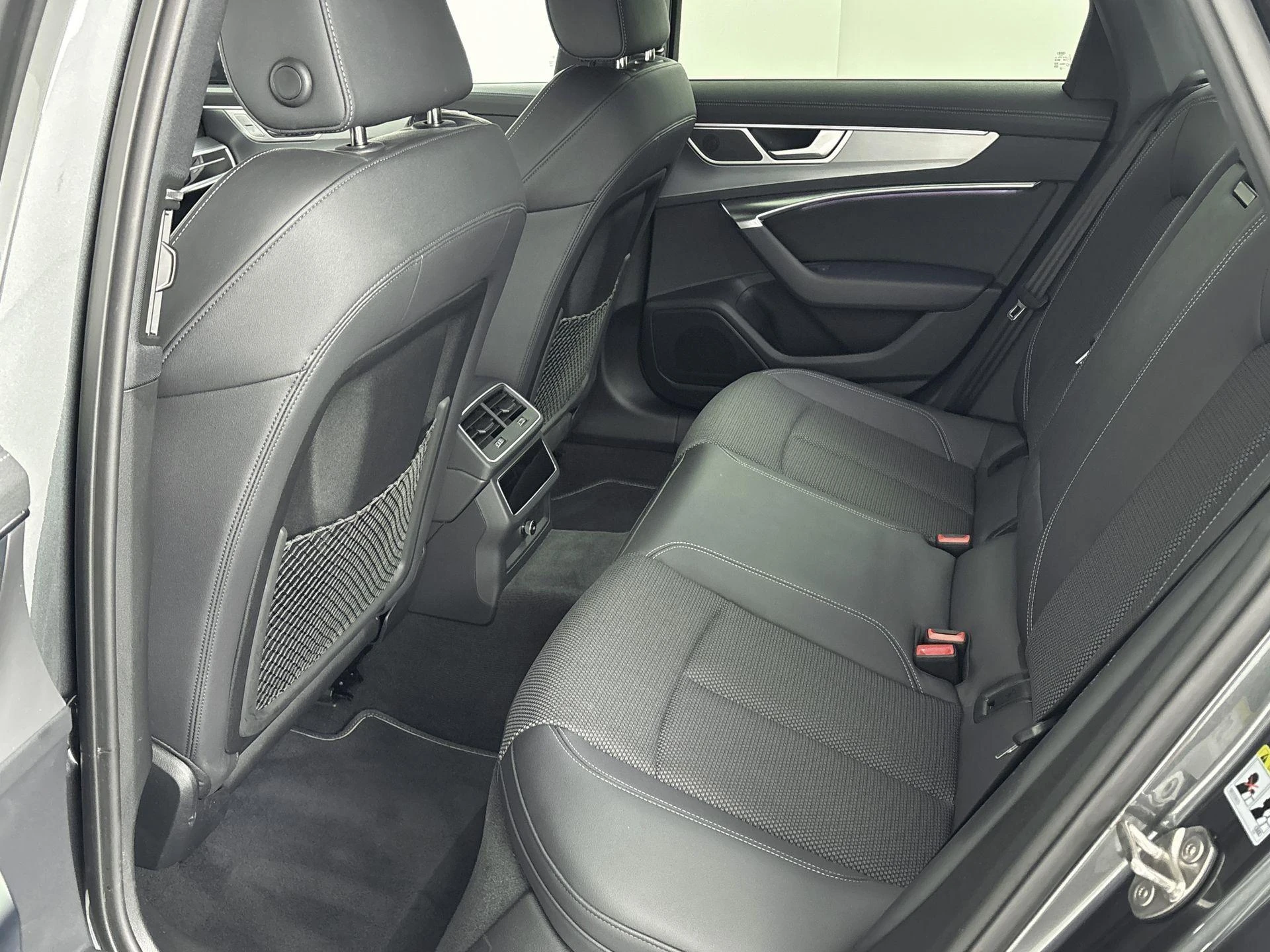 Audi-A6-image-26