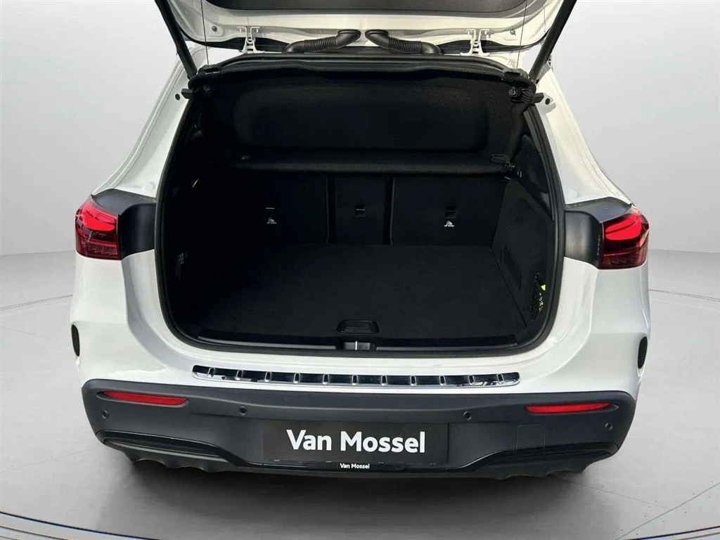 Mercedes-Benz-EQA-image-24