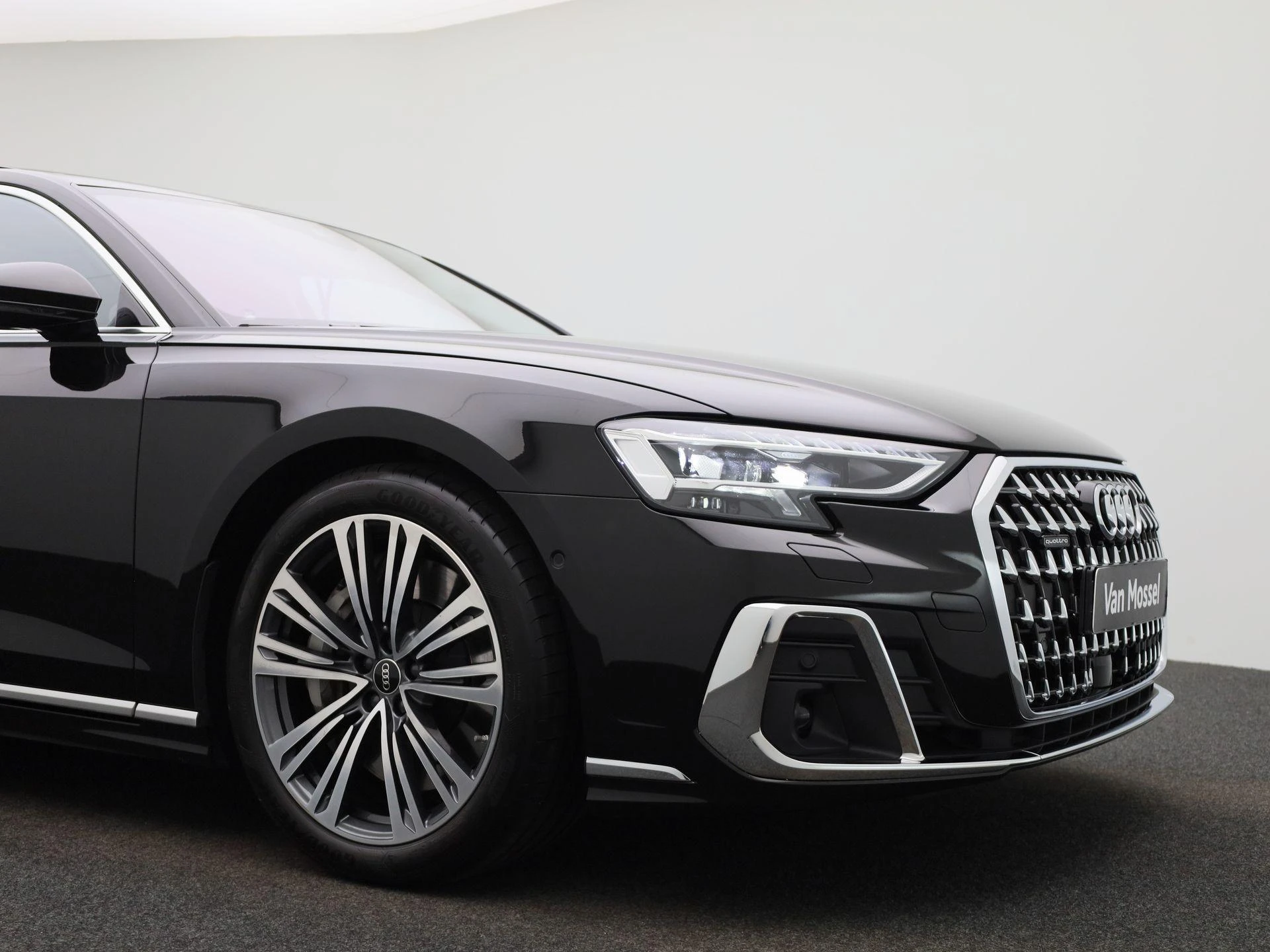 Audi-A8-image-64