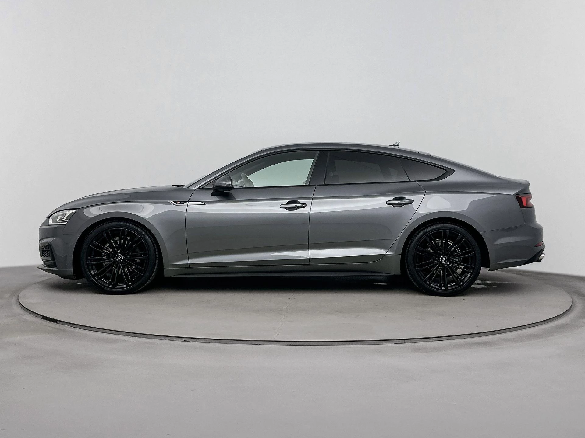Audi-A5-image-1