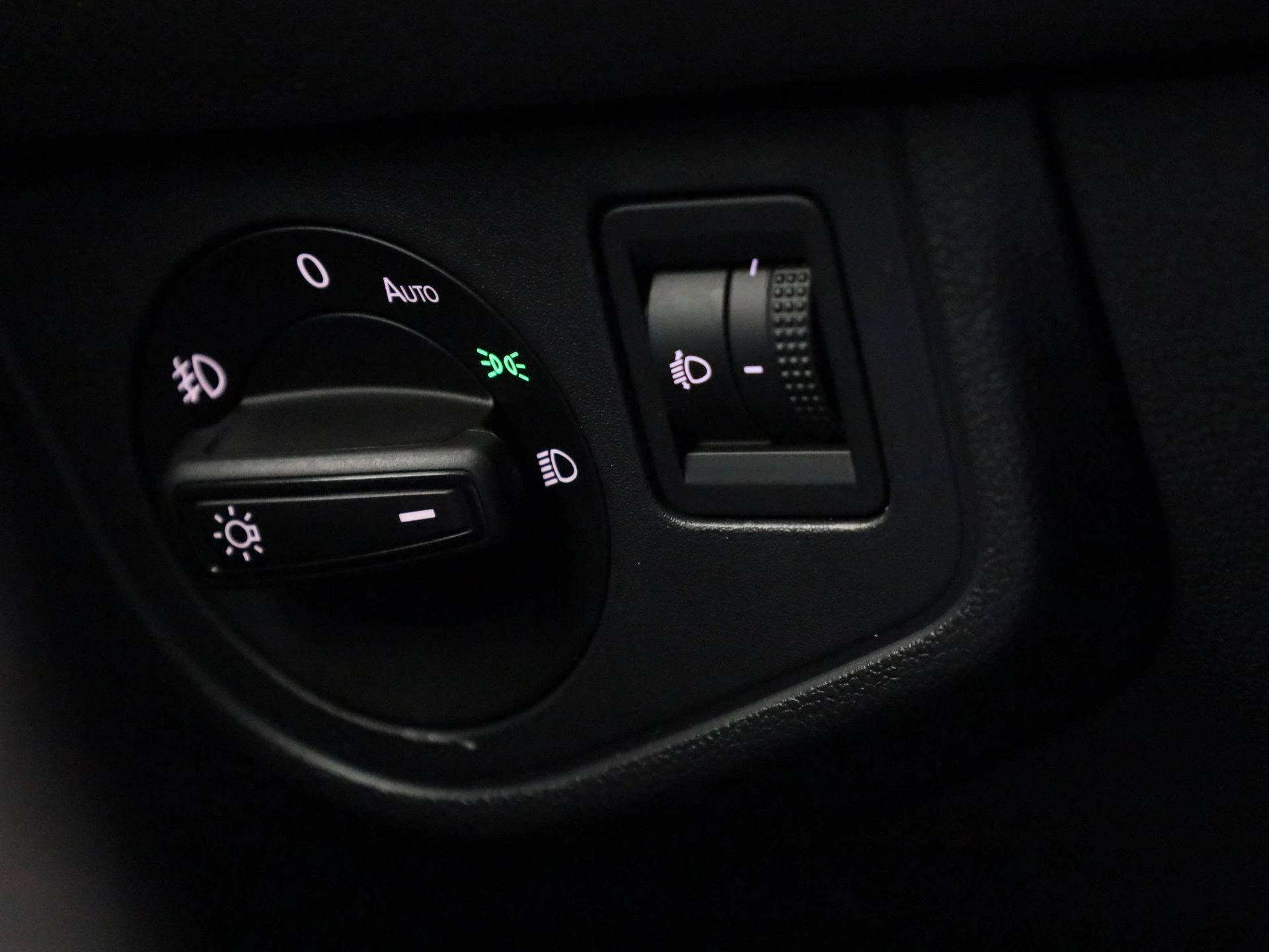Volkswagen-Taigo-image-22