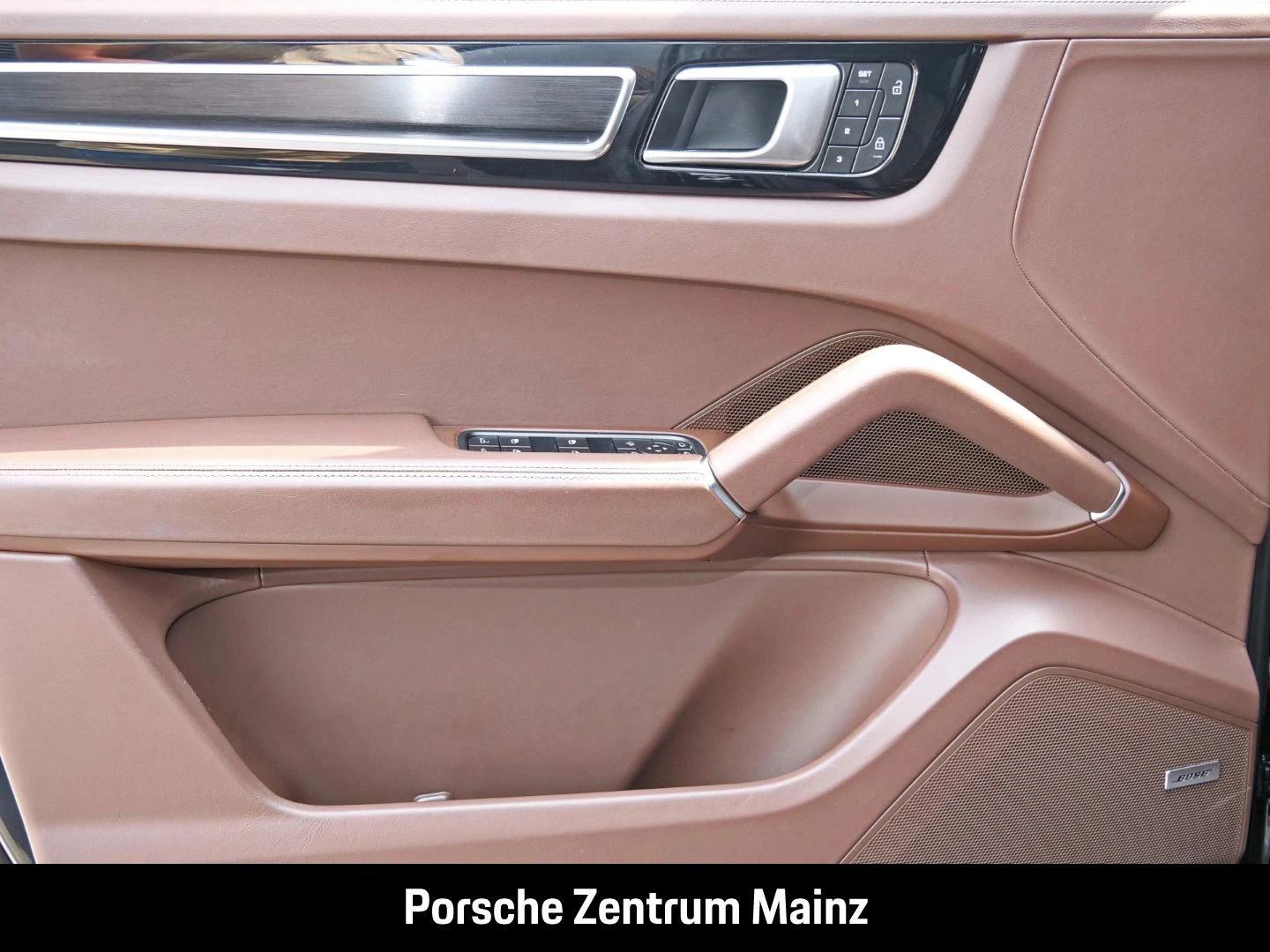 Porsche-Cayenne-image-29