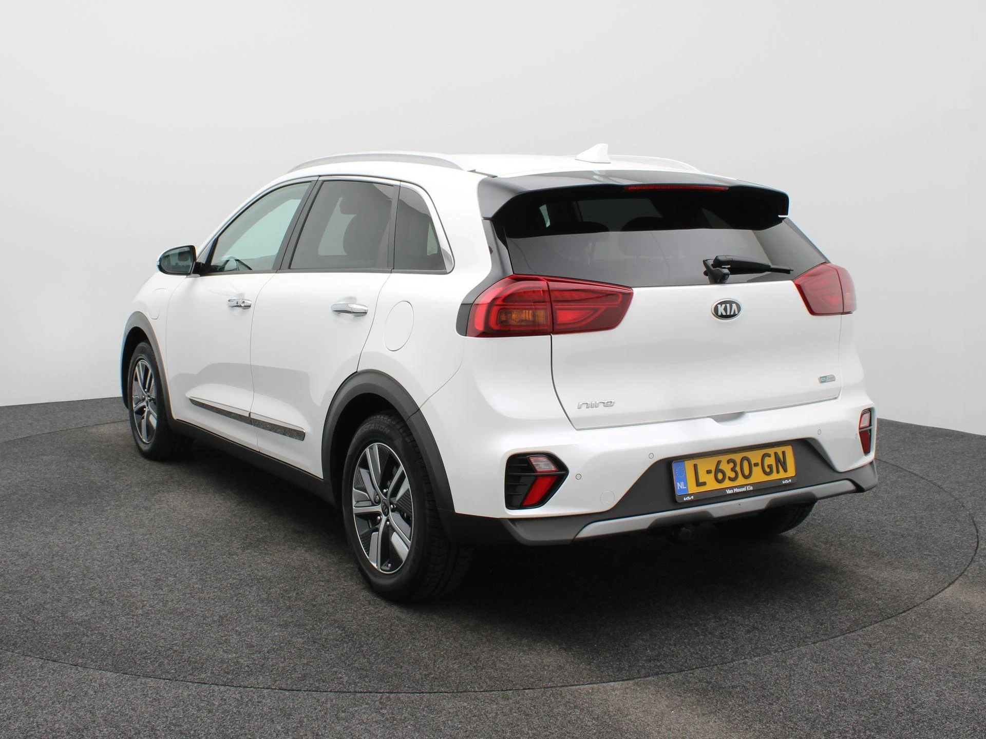 Kia-Niro-image-1