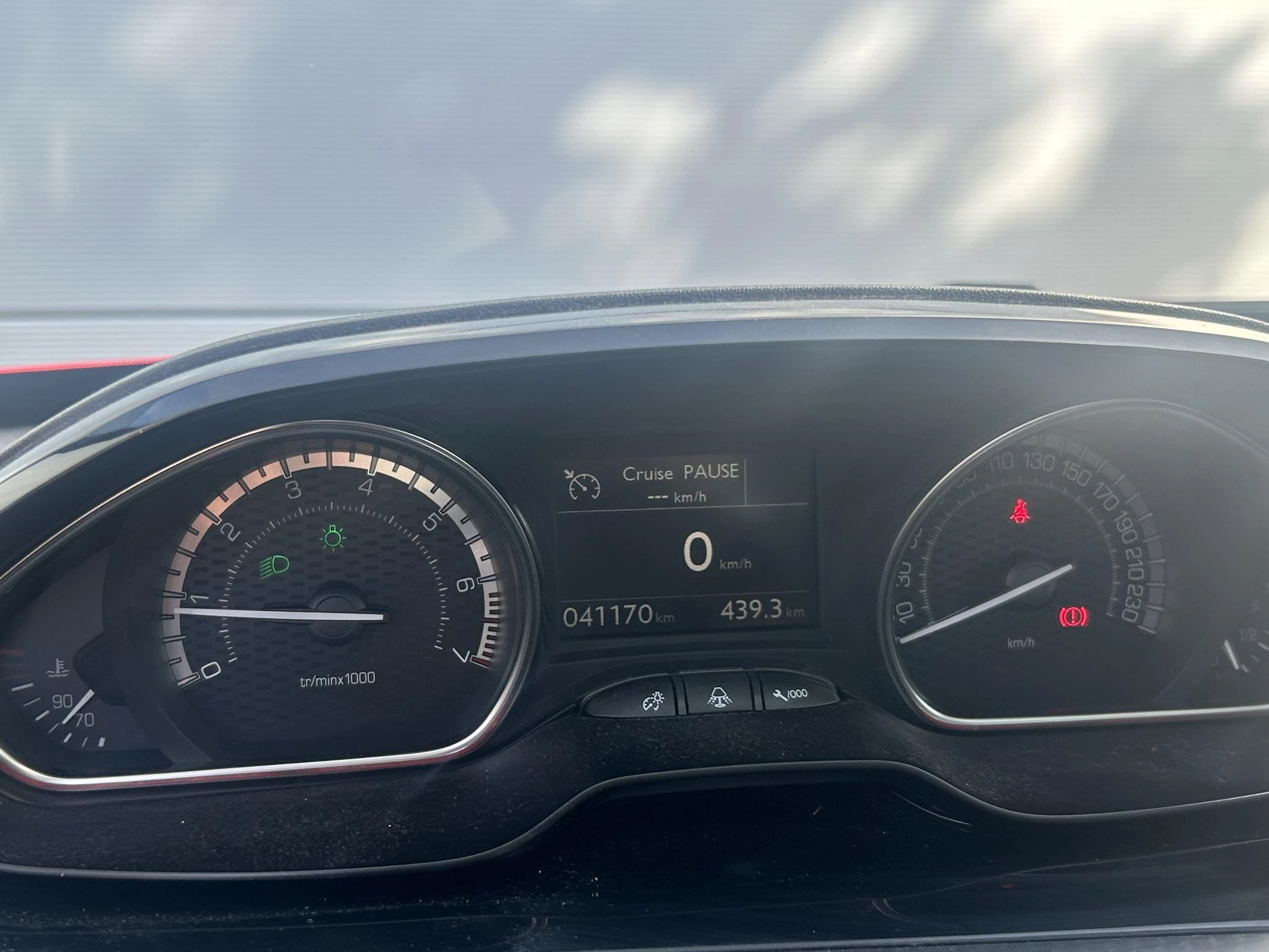 Peugeot-2008-image-12