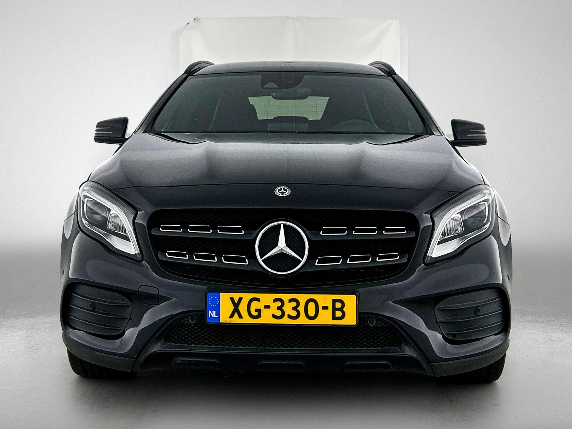Mercedes-Benz-GLA-image-4