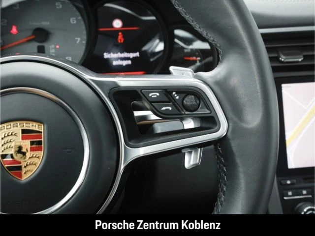 Porsche-911-image-18