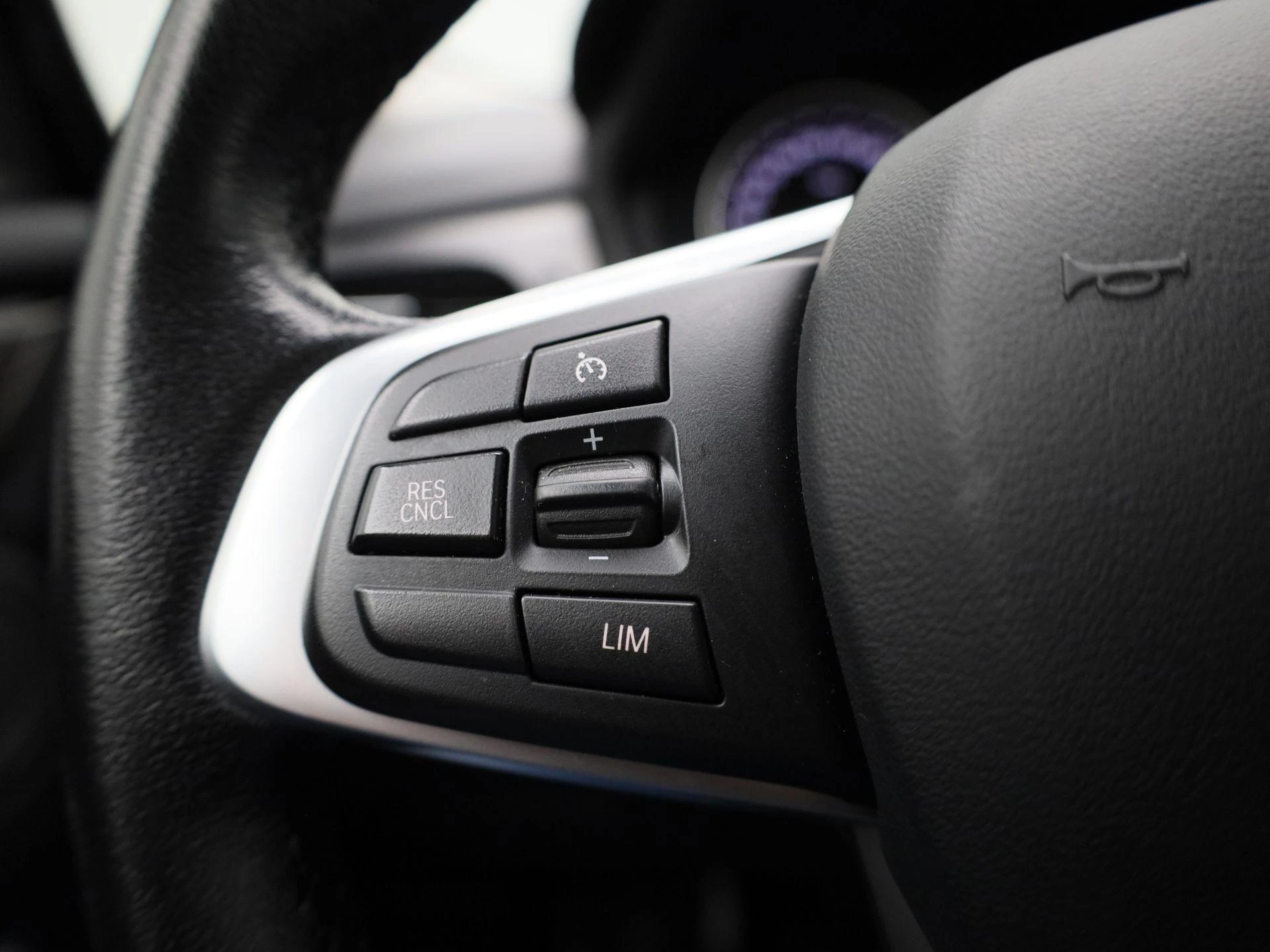 BMW-2 Serie-image-21