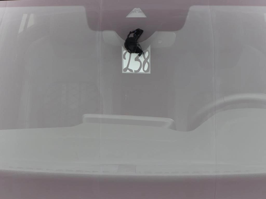 Volkswagen T-Roc T-Roc R-Line Business 1.5TSI 150PK *AUTOMAAT*PANODAK*SPORTZETELS*CAMERA*PDC*ACC*NAVI*...*