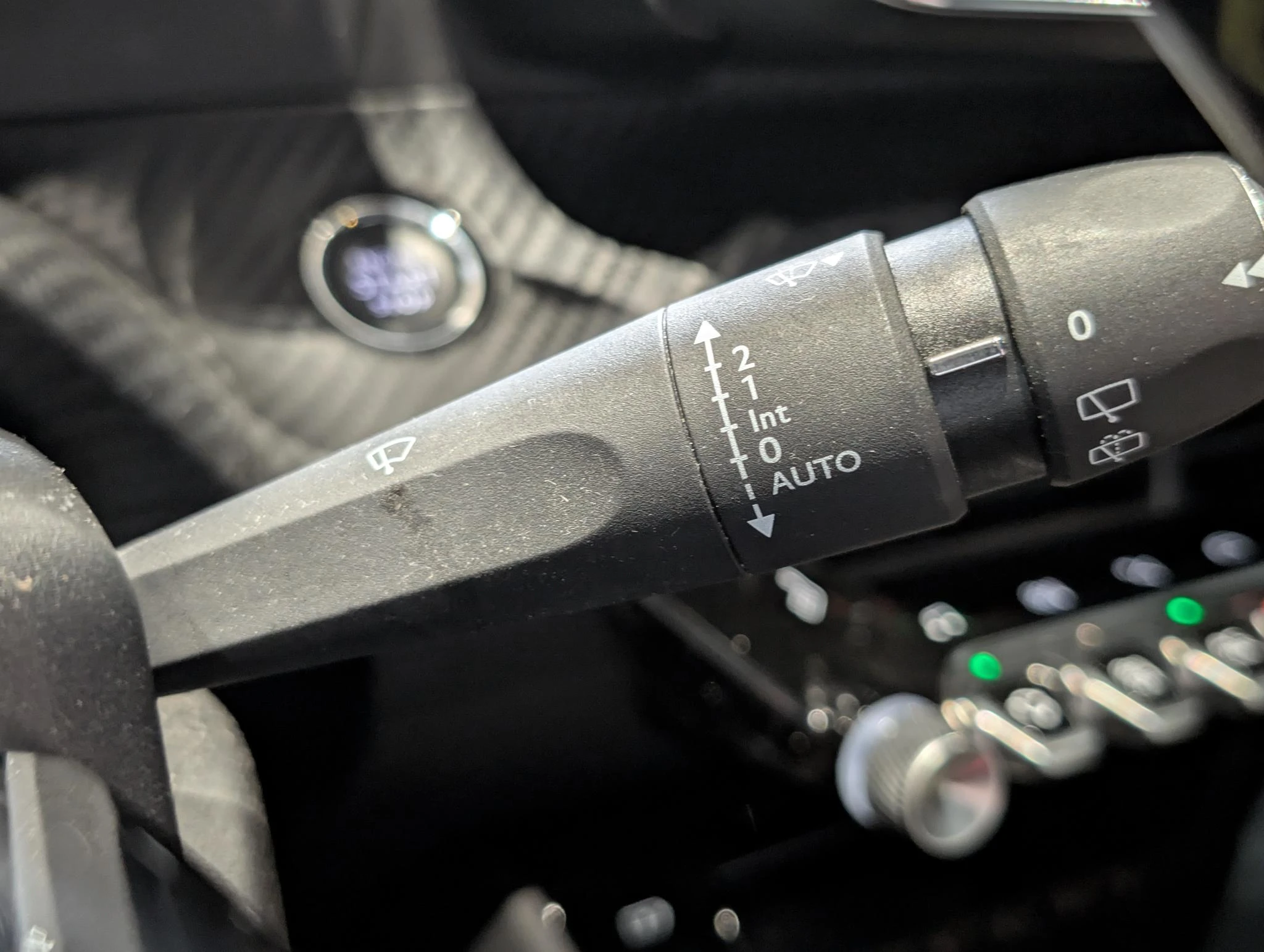 Peugeot-e-208-image-18