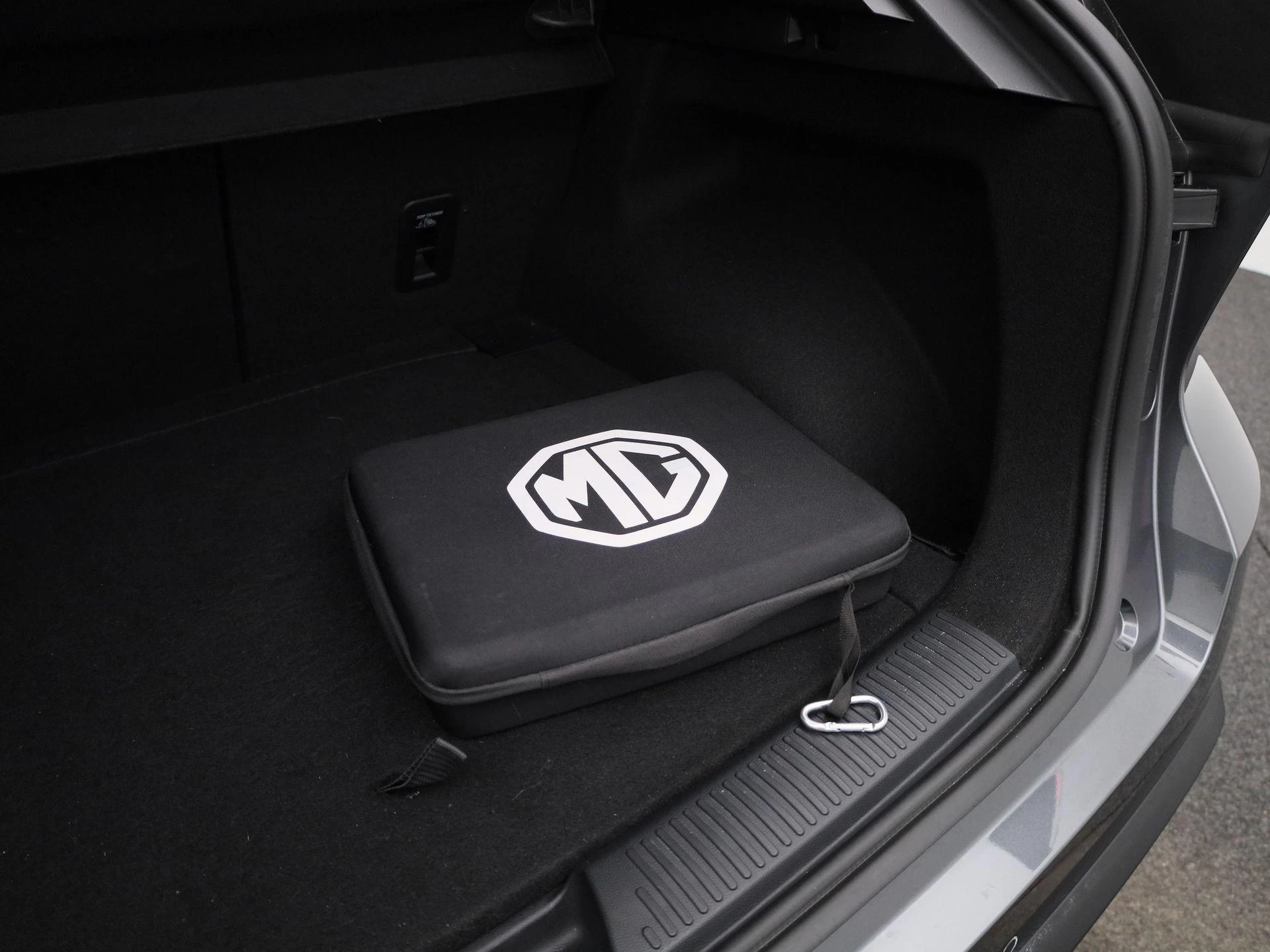 MG MG4 64 kWh Luxury