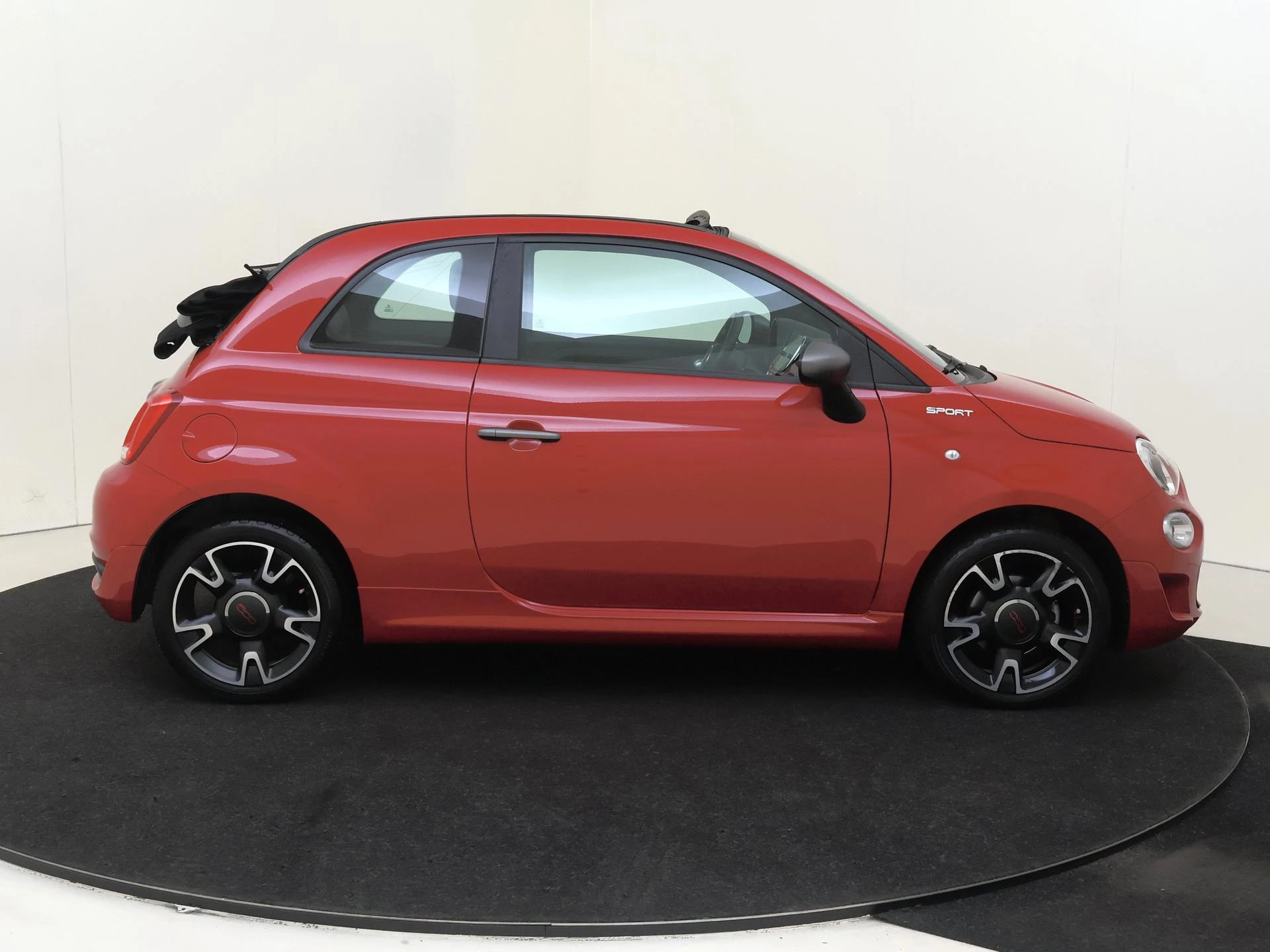 Fiat-500C-image-8