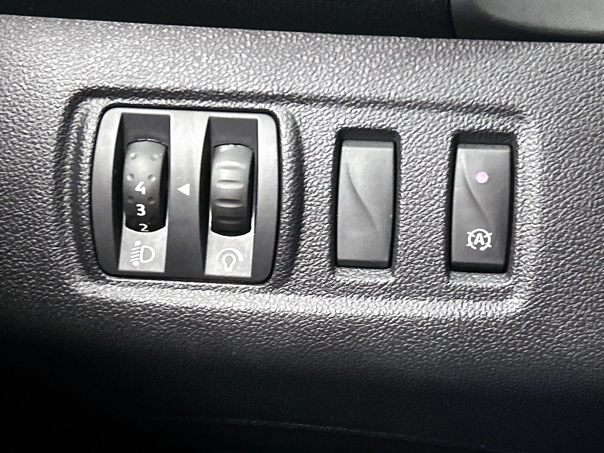 Renault Clio 0.9 TCe Eco2 Limited