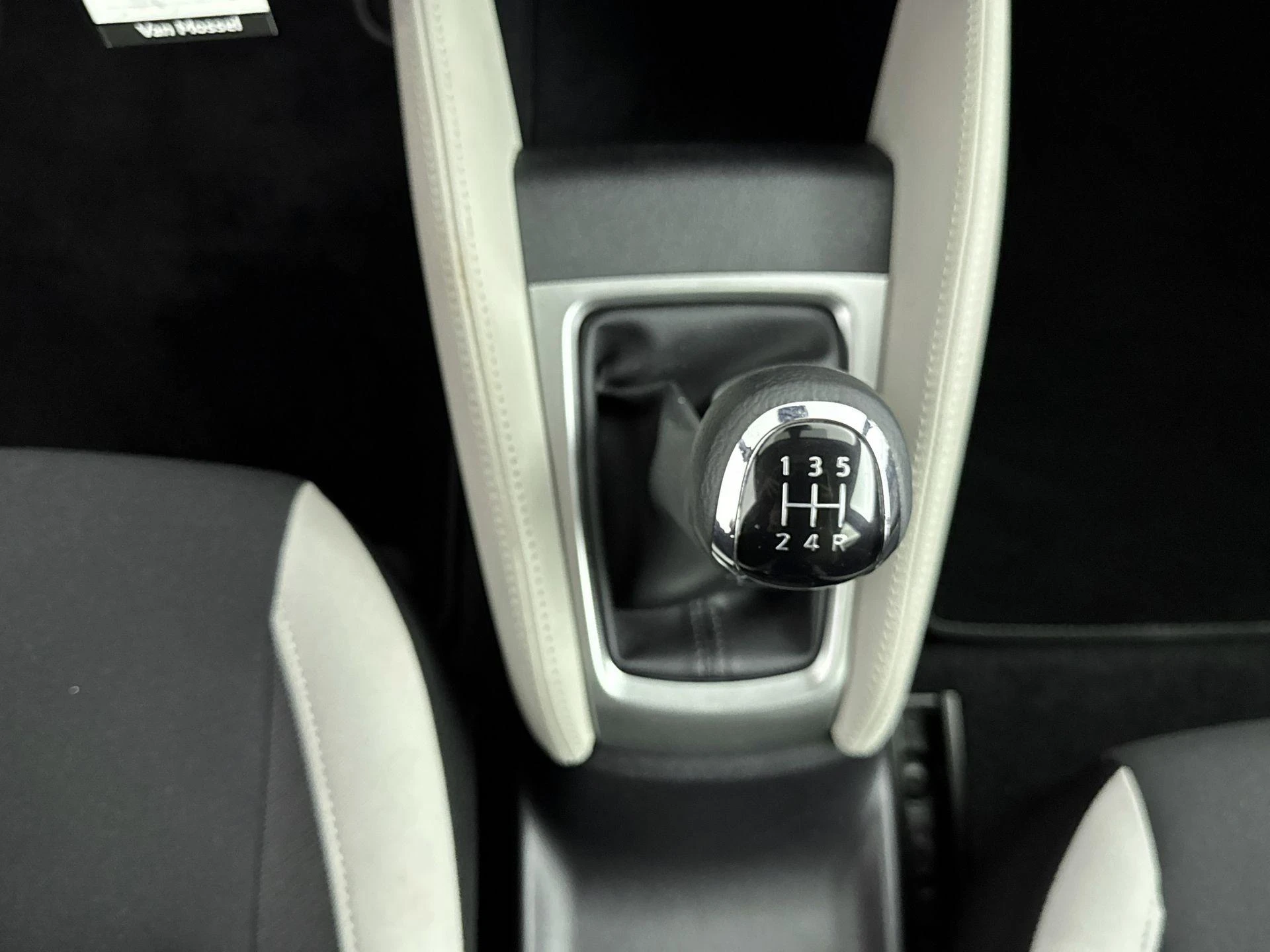 Nissan-Micra-image-22