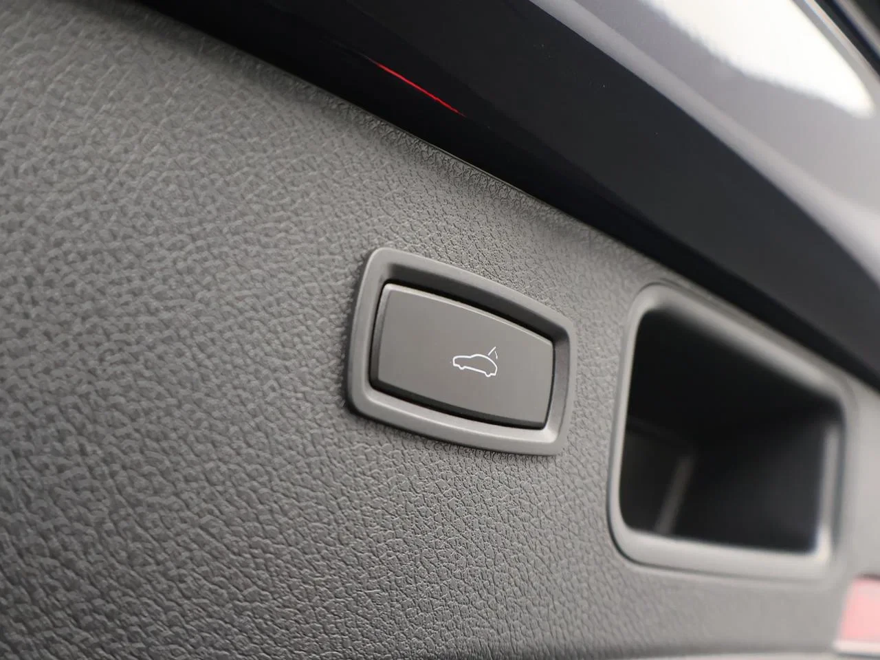 Porsche-Macan-image-6