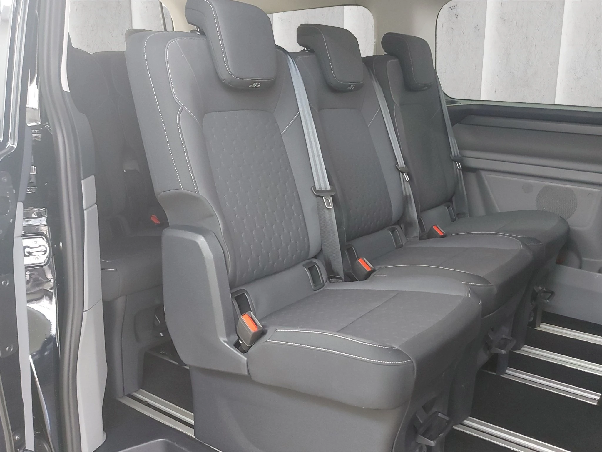 Ford-Tourneo Custom-image-10