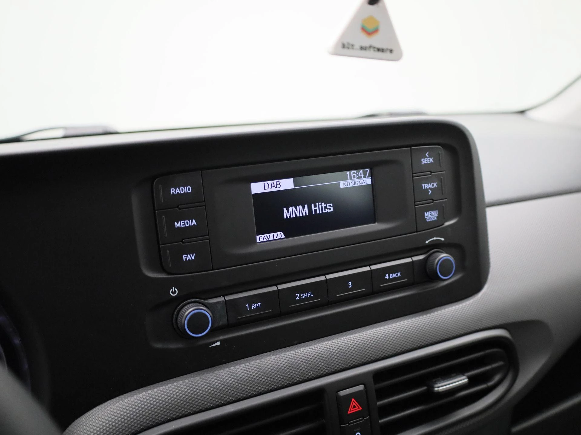 Hyundai-i10-image-13