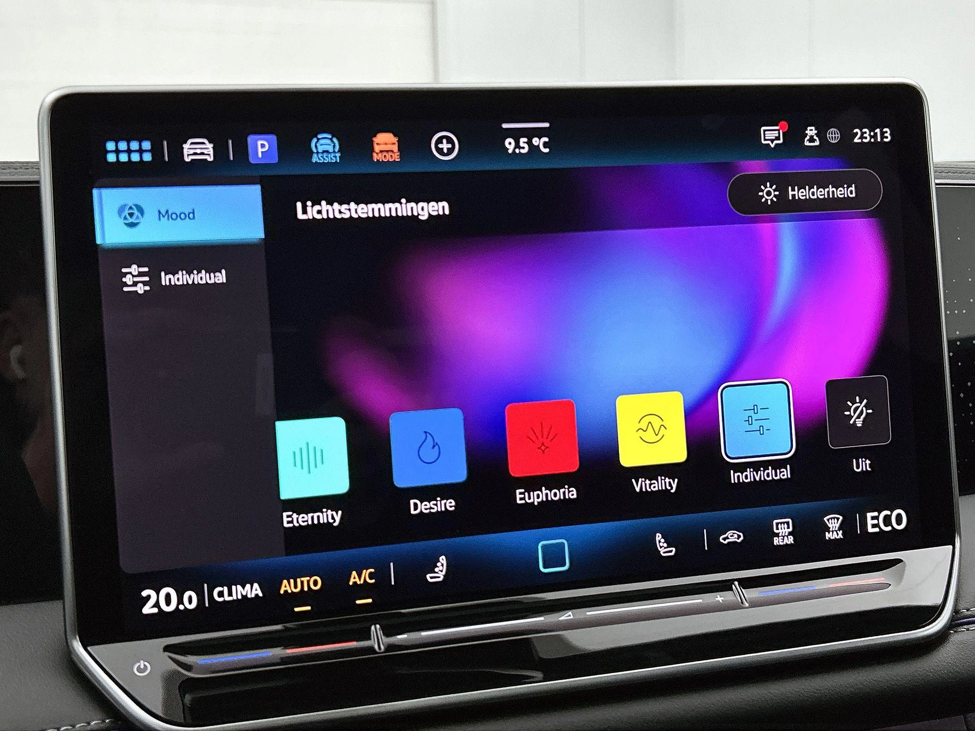 Volkswagen-Tiguan-image-49