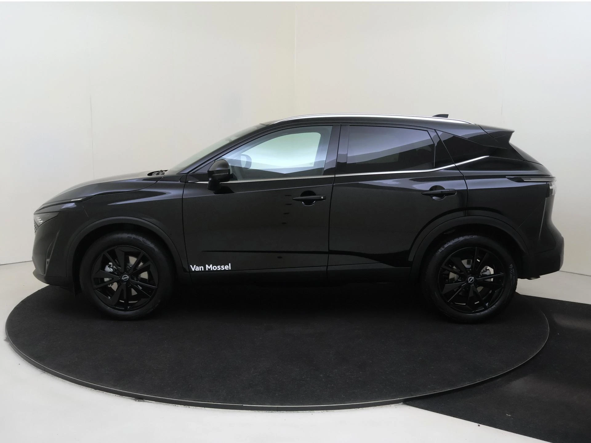 Nissan-QASHQAI-image-7