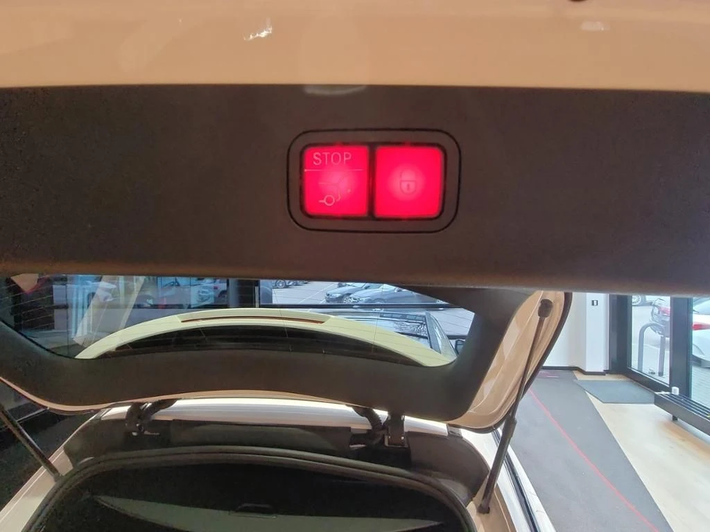 Mercedes-Benz-E-Klasse 200 d-image-21