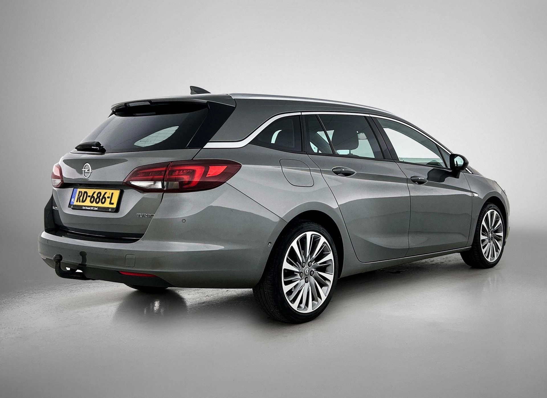 Opel-Astra-image-3