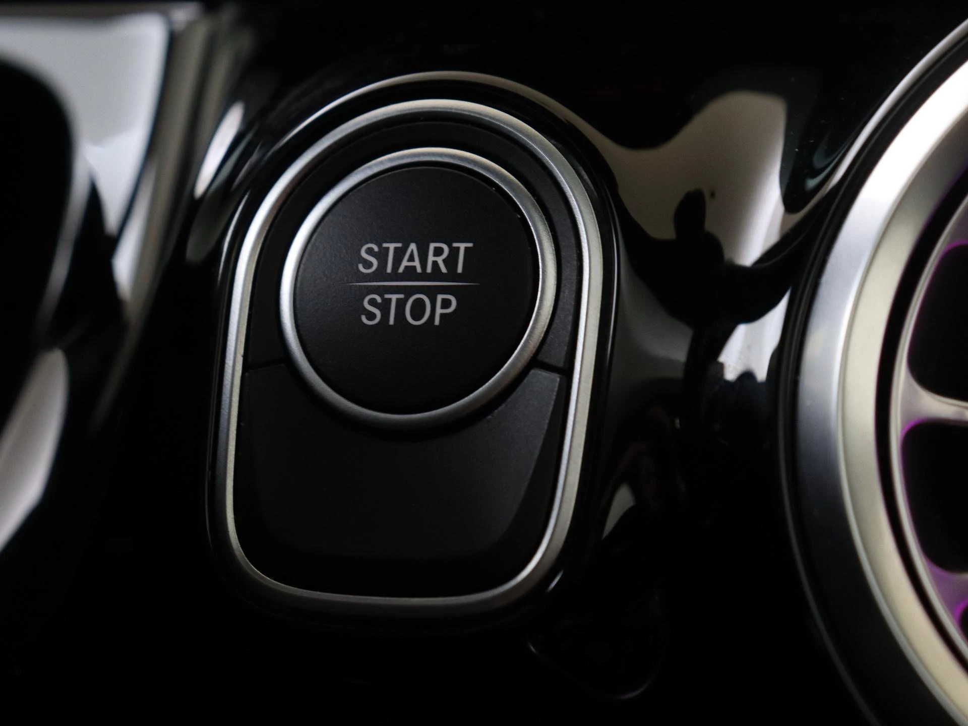 Mercedes-Benz-EQA-image-21