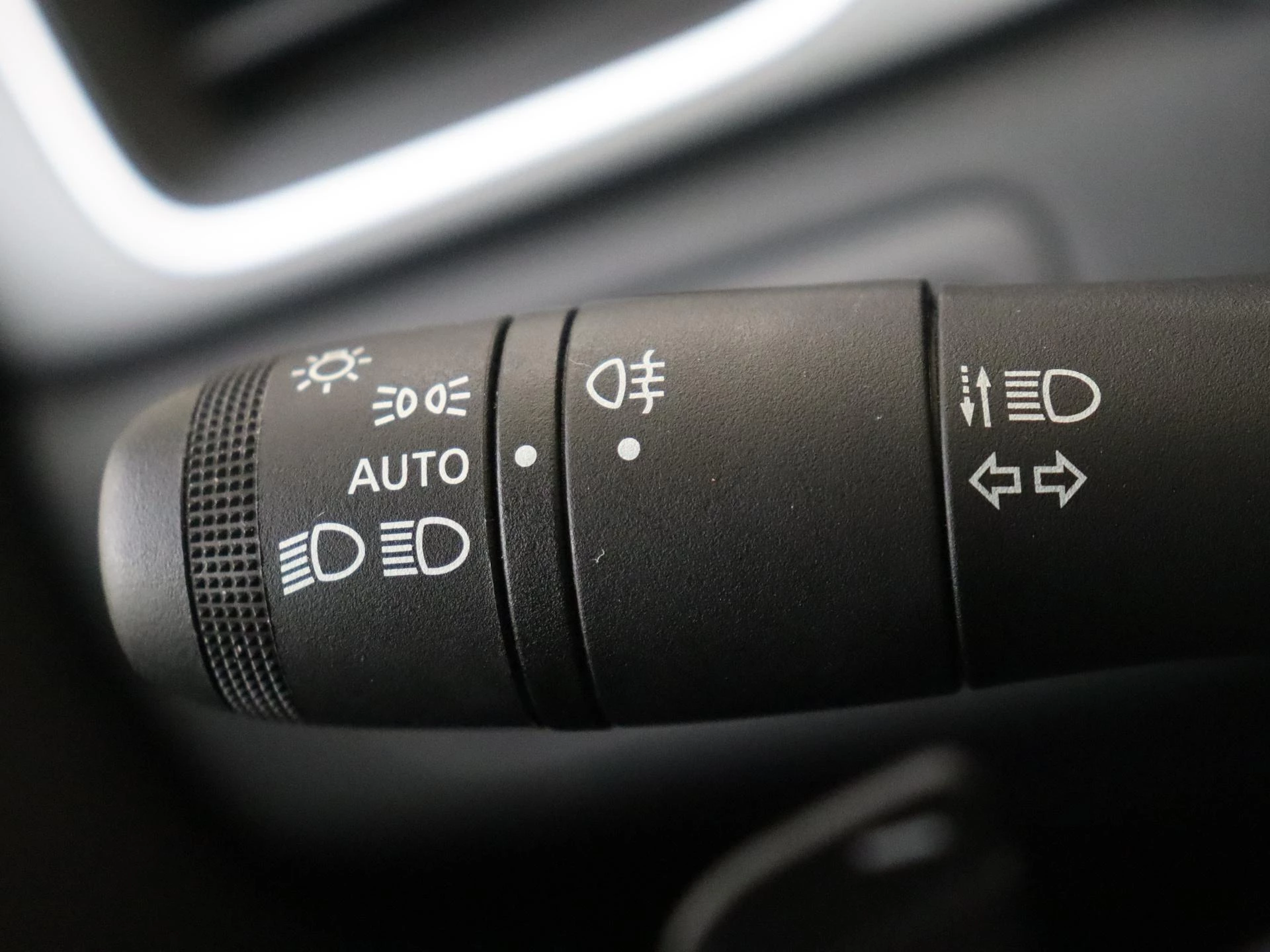 Renault-Captur-image-27