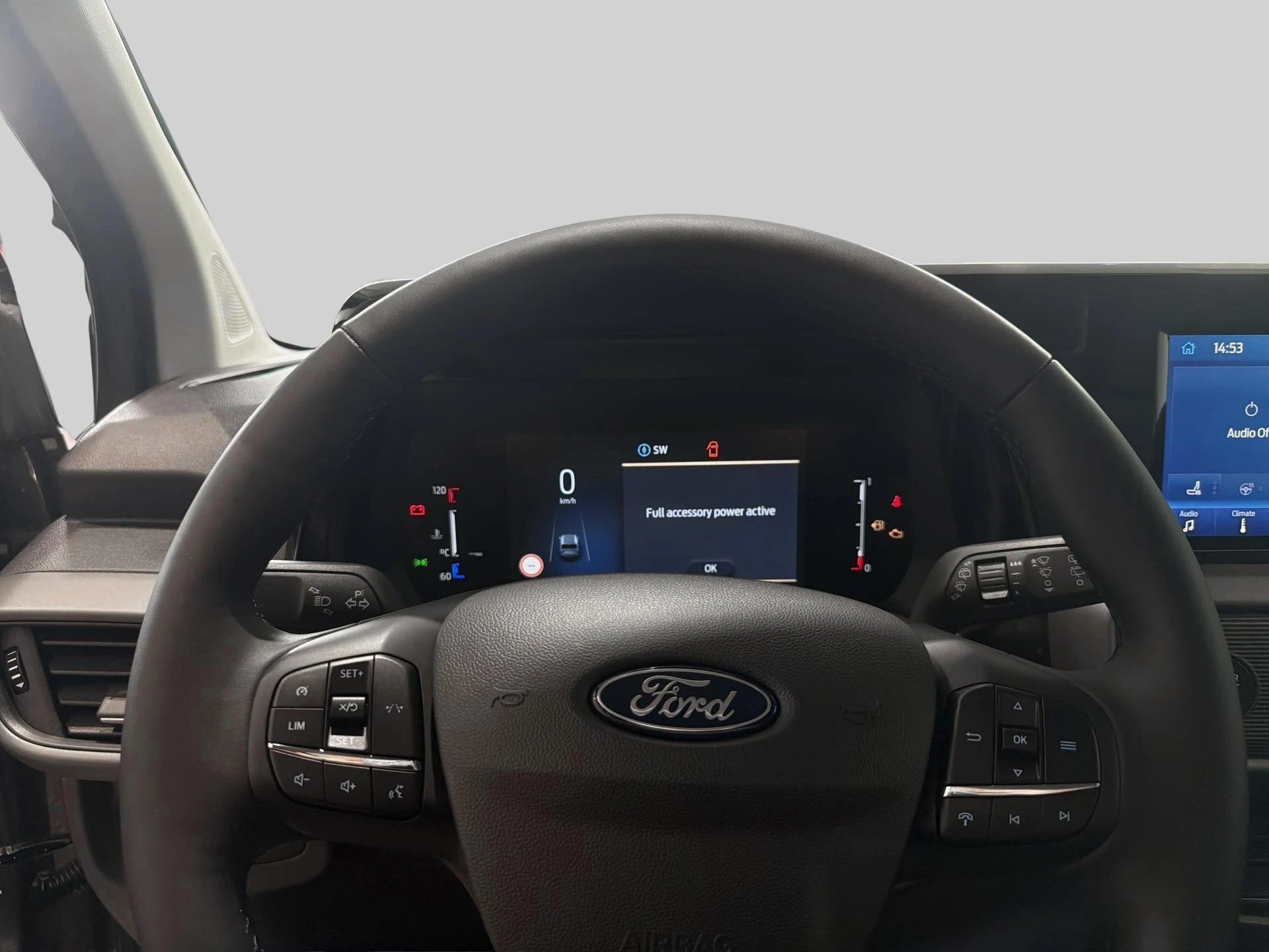 Ford-Tourneo Courier-image-9