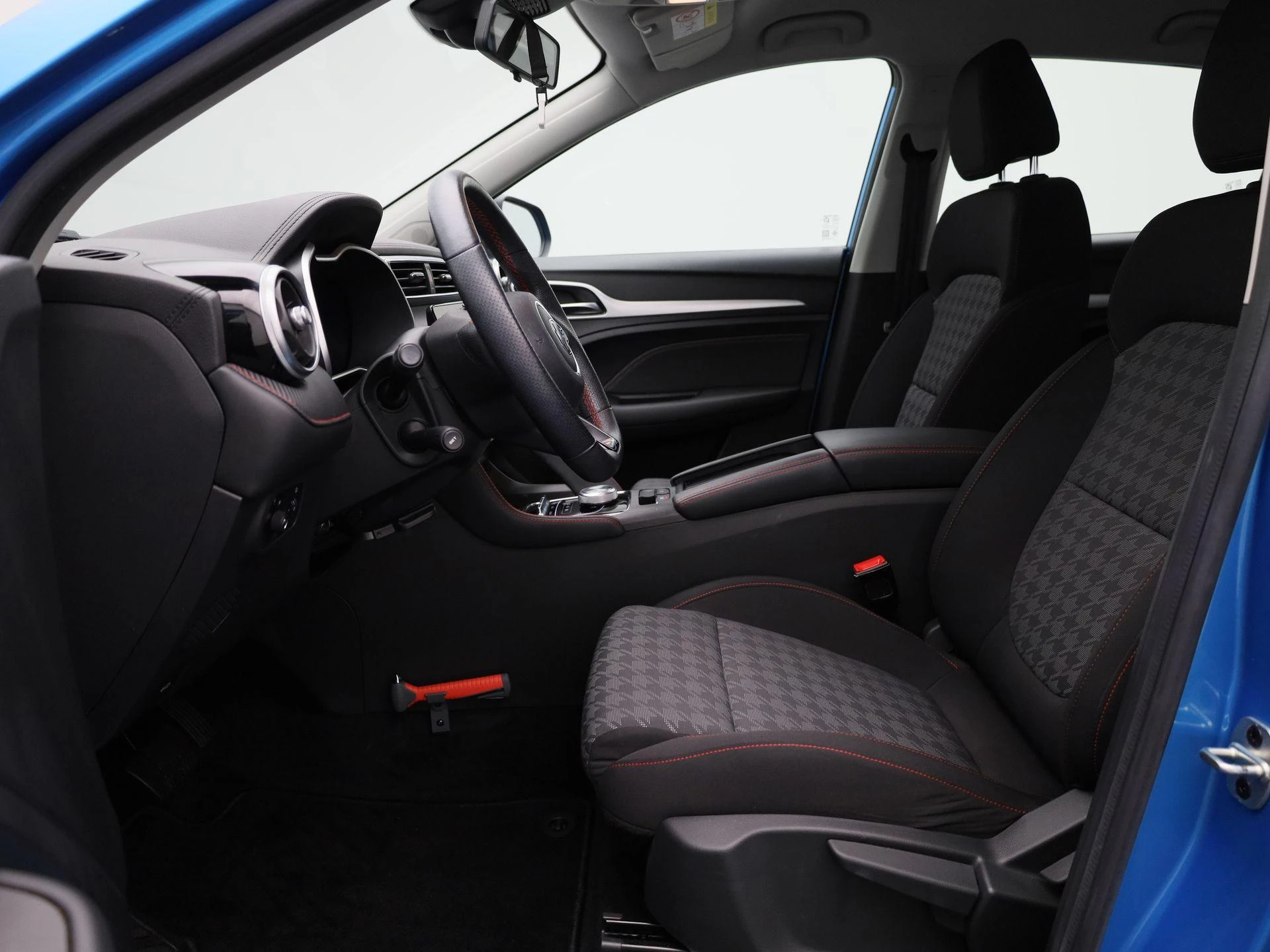 MG-ZS EV-image-8