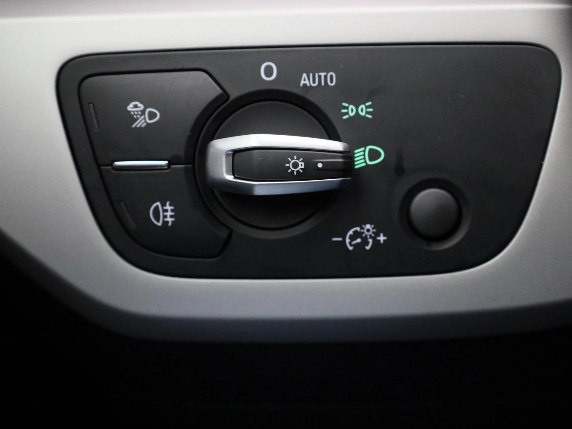 Audi-A4-image-24