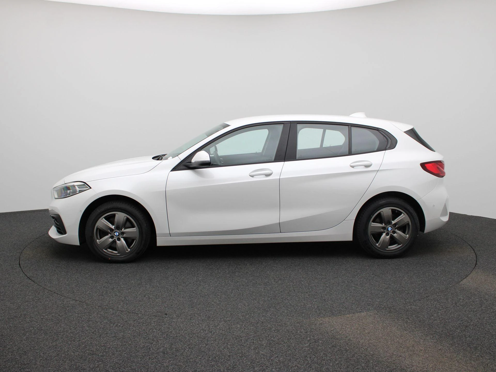 BMW-1 Reeks-image-4