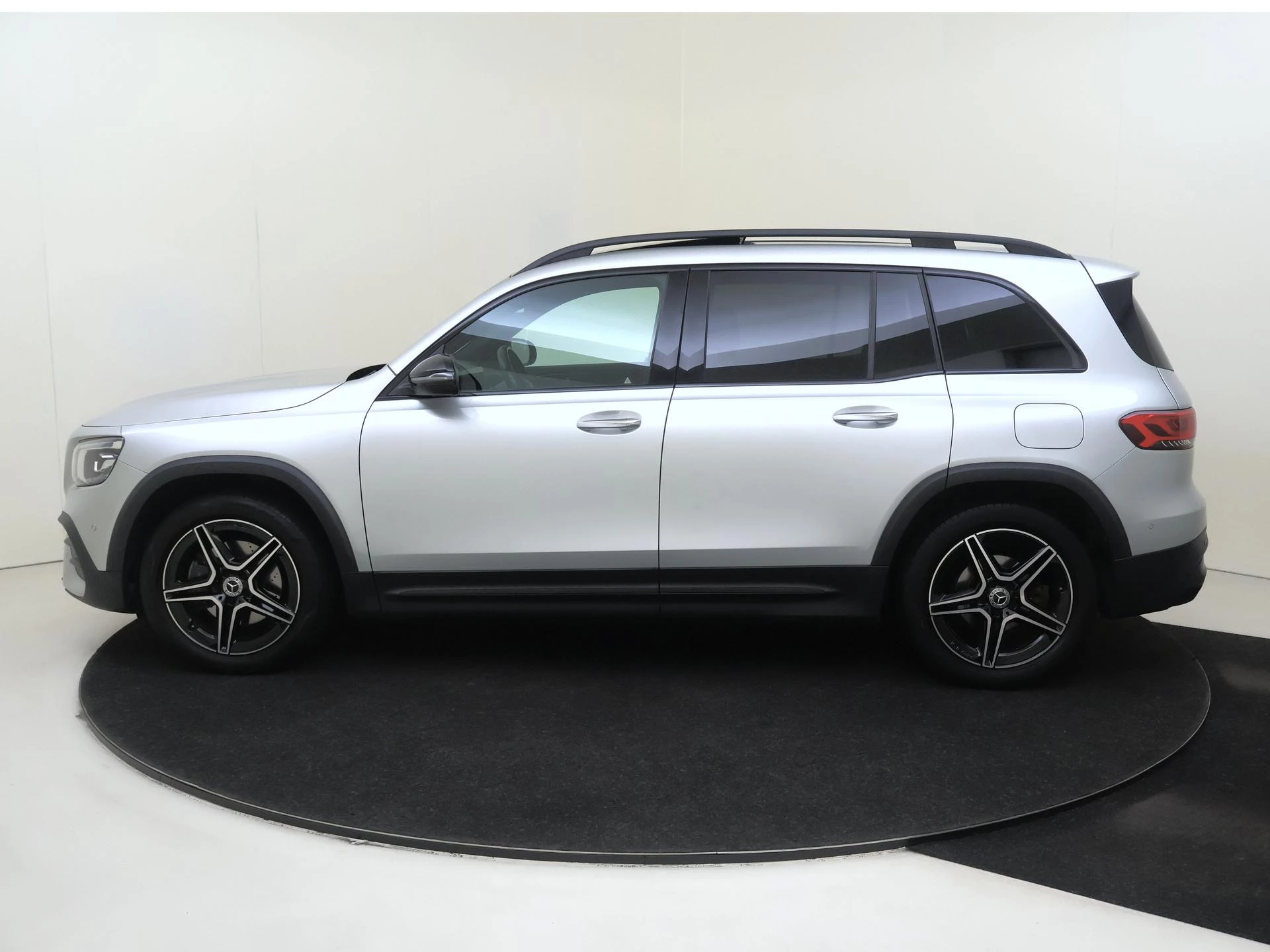 Mercedes-Benz GLB 180 Business Solution AMG