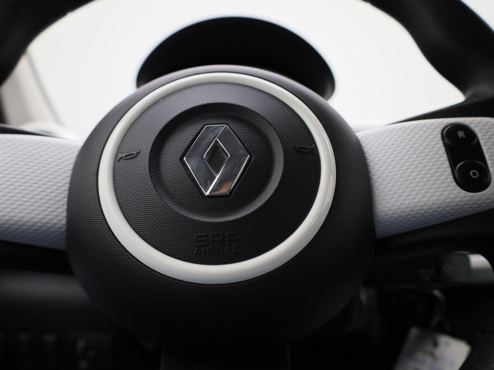 Renault-Twingo-image-23