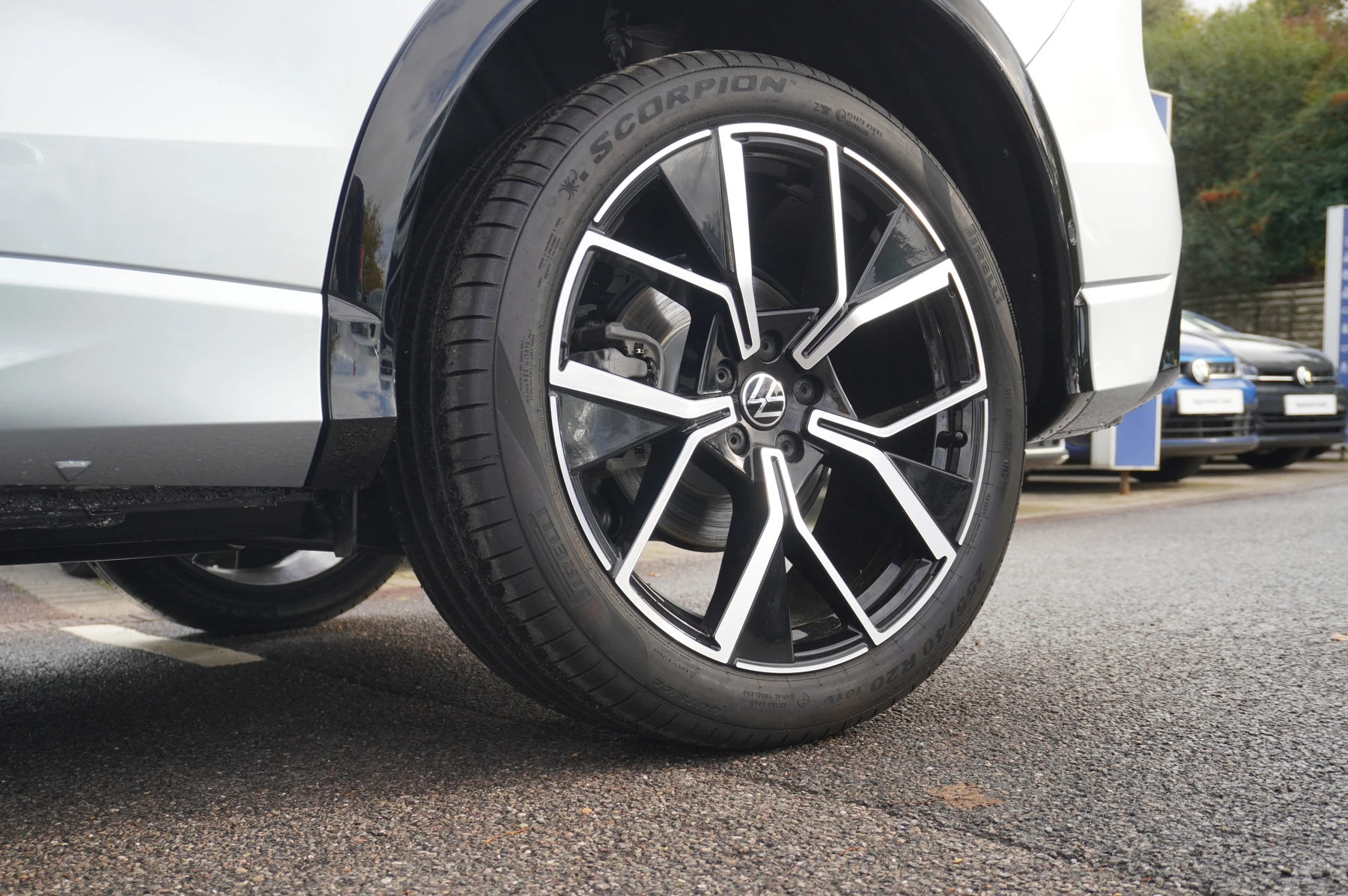 Volkswagen-Tiguan-image-22